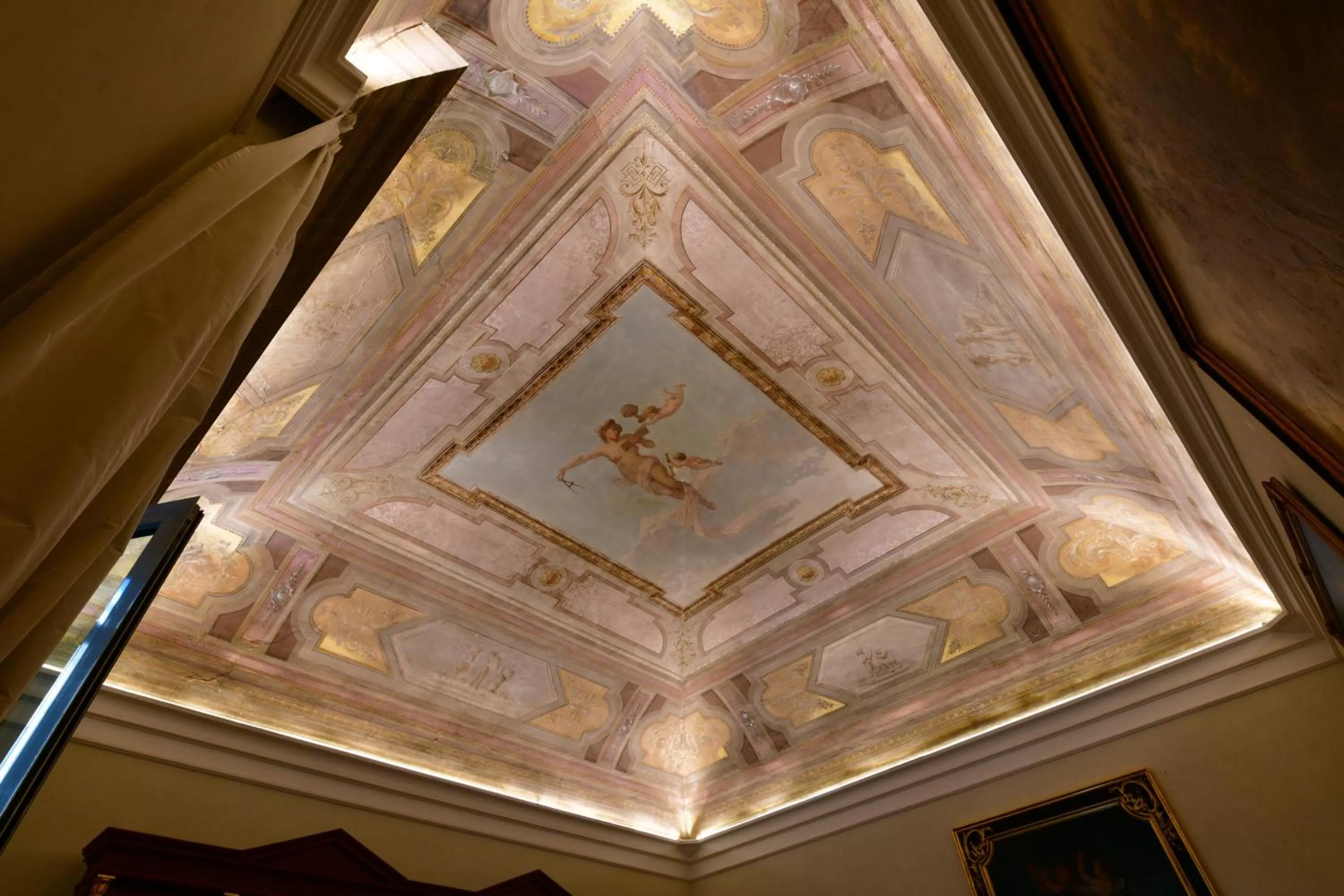 Decorative detail in Sisuites