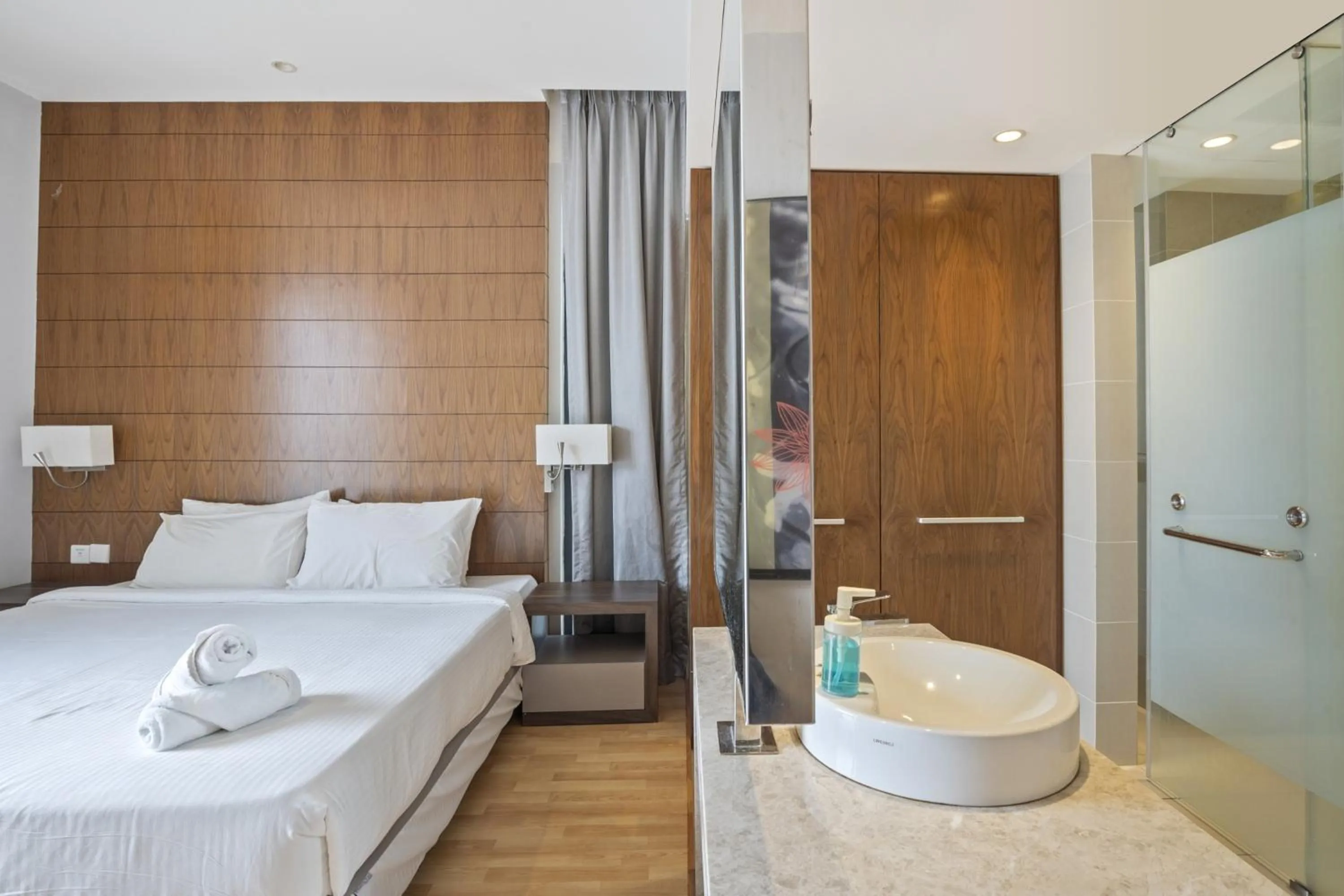 Bed in Greystone D' Majestic Place