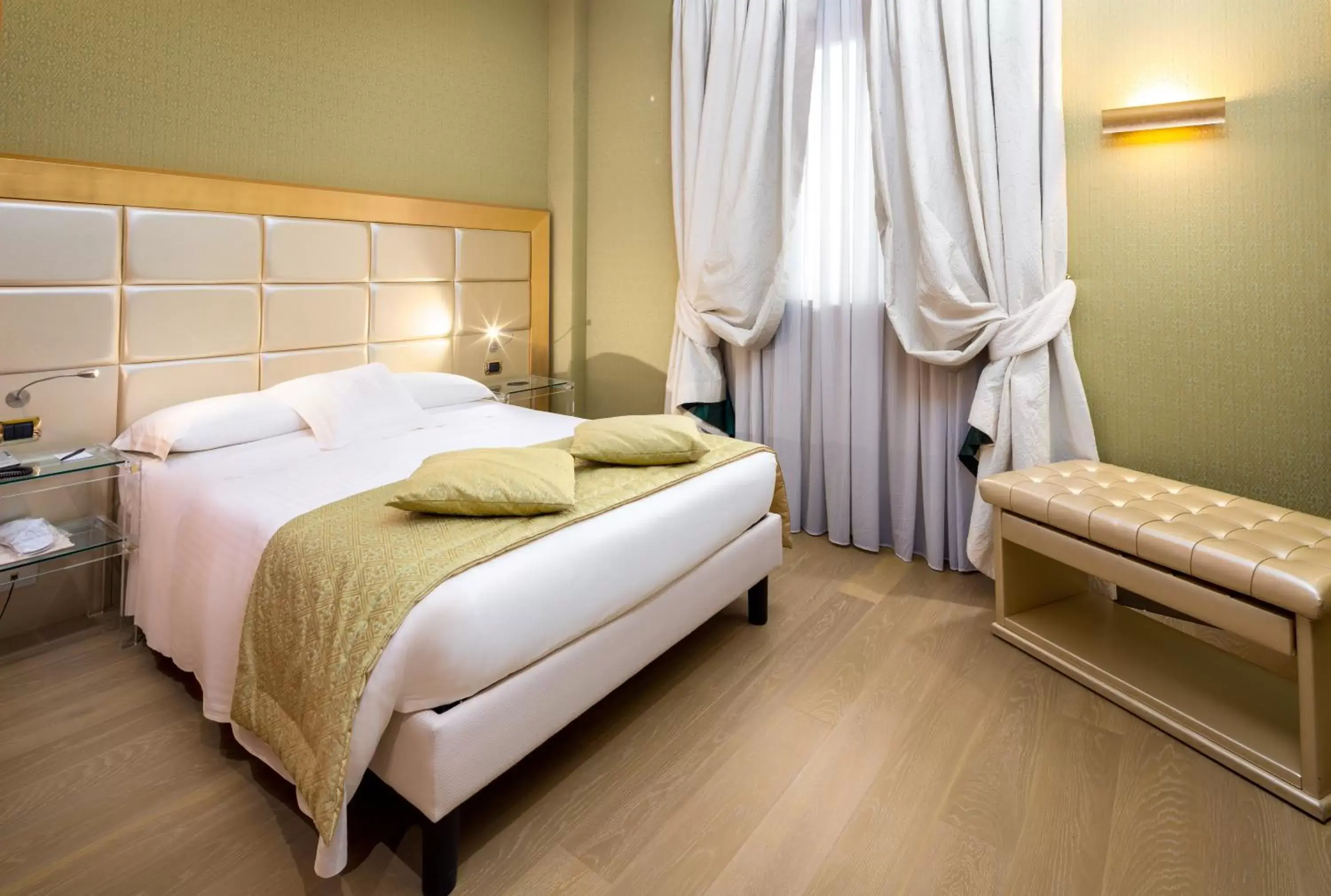 Bedroom, Bed in c-hotels Rubens