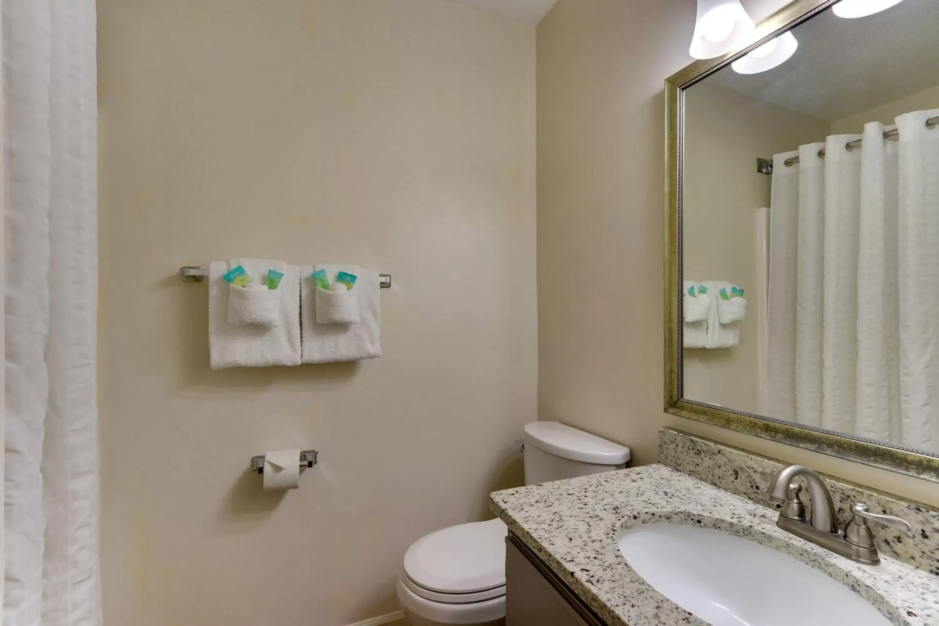 Bathroom in Mariners Suites - Kingsland