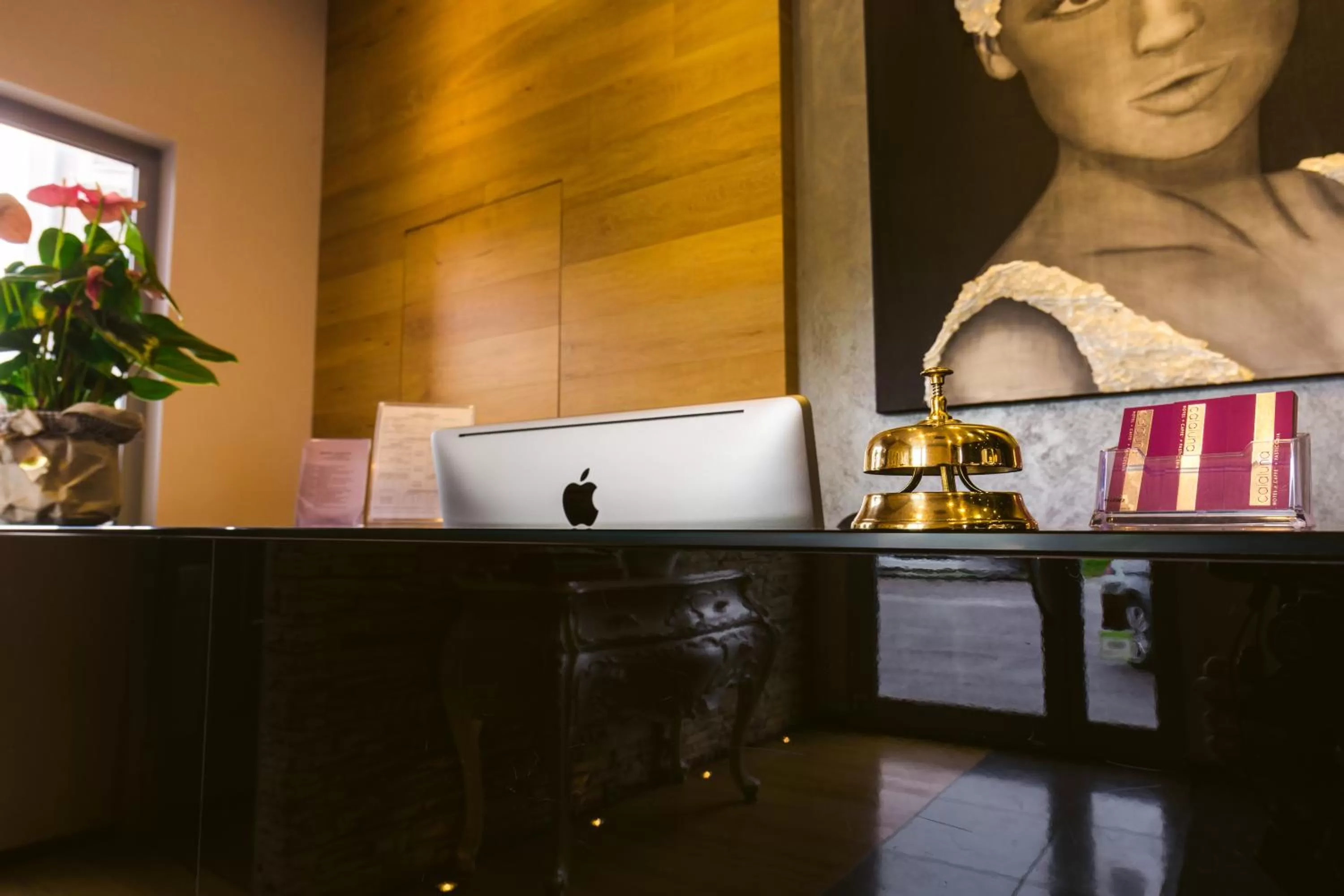 Lobby or reception in Hotel Calaluna