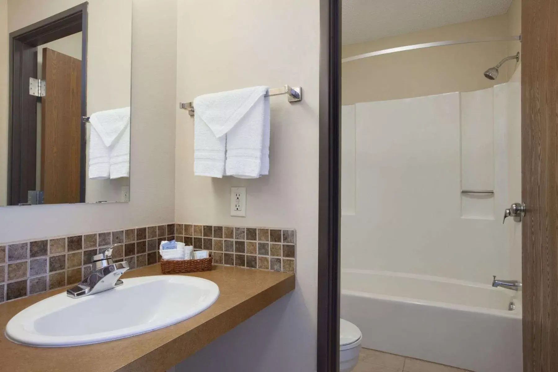 Bathroom in Travelodge by Wyndham Motel of St Cloud