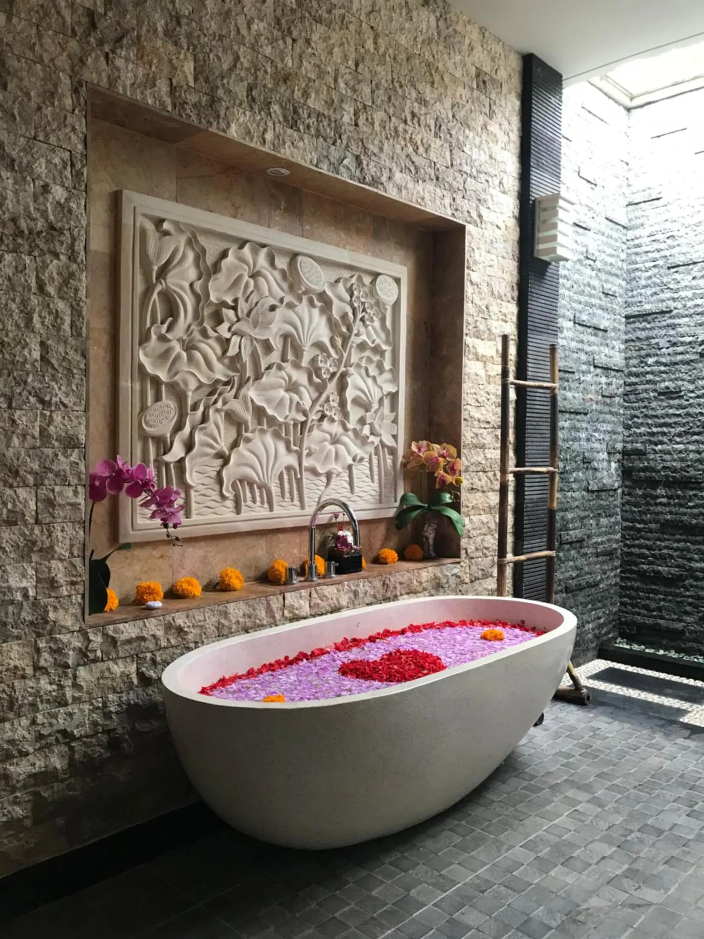 Bathroom in Ubud Paradise Villa