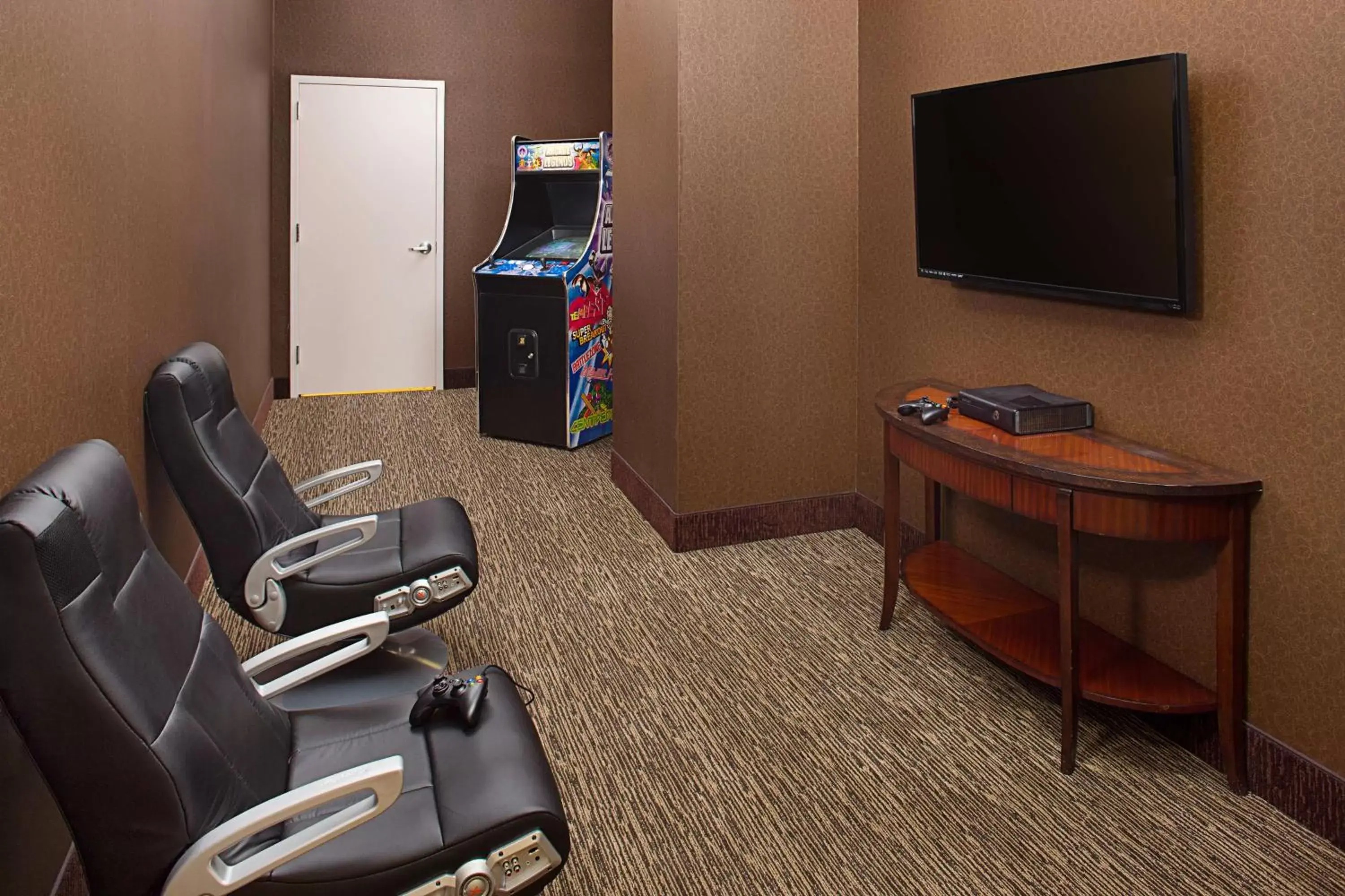 Sports, TV/Entertainment Center in Homewood Suites Dallas Downtown