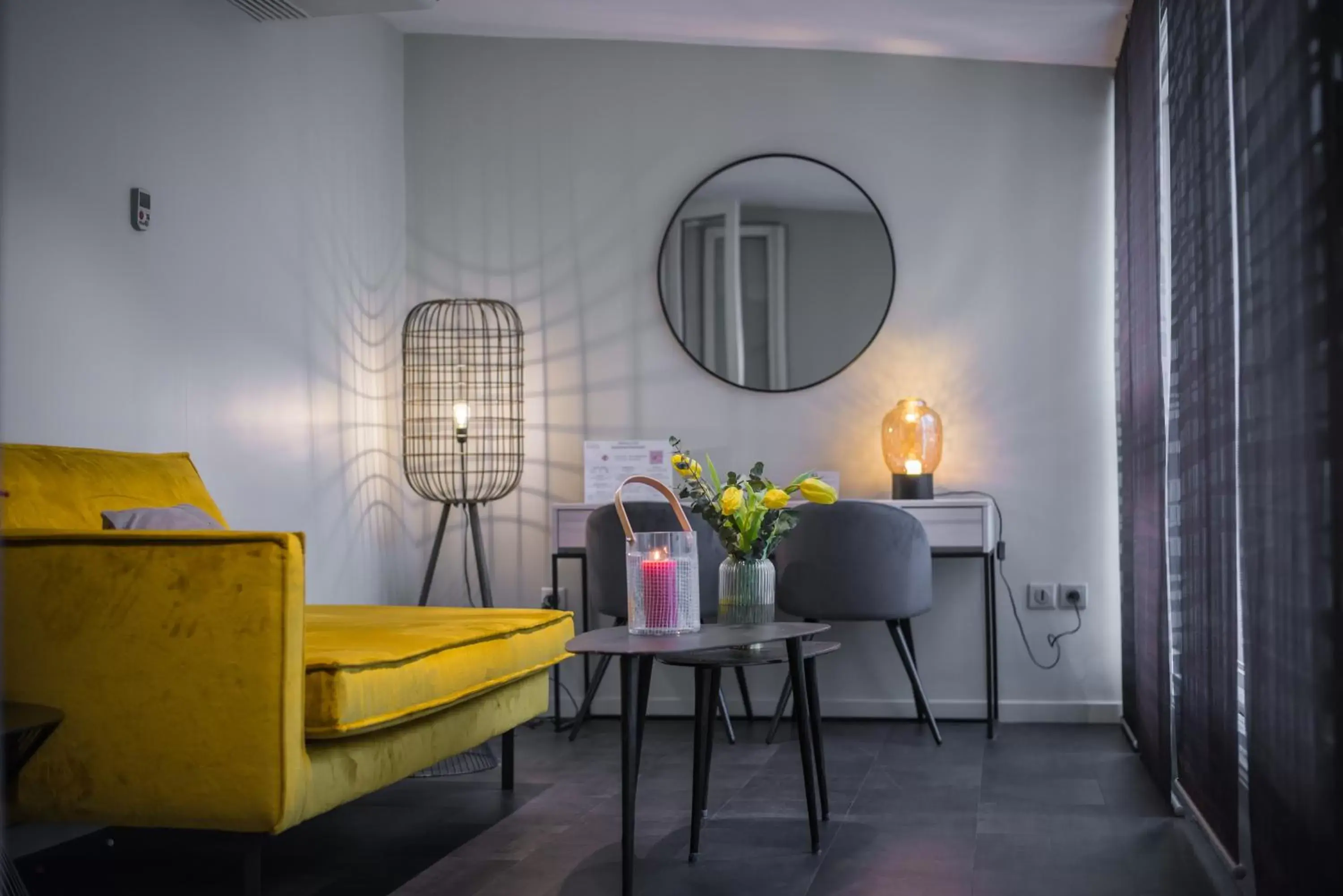 Living room in Hôtel Couvent du Franciscain Centre ville Living room in Hôtel Couvent du Franciscain Centre ville