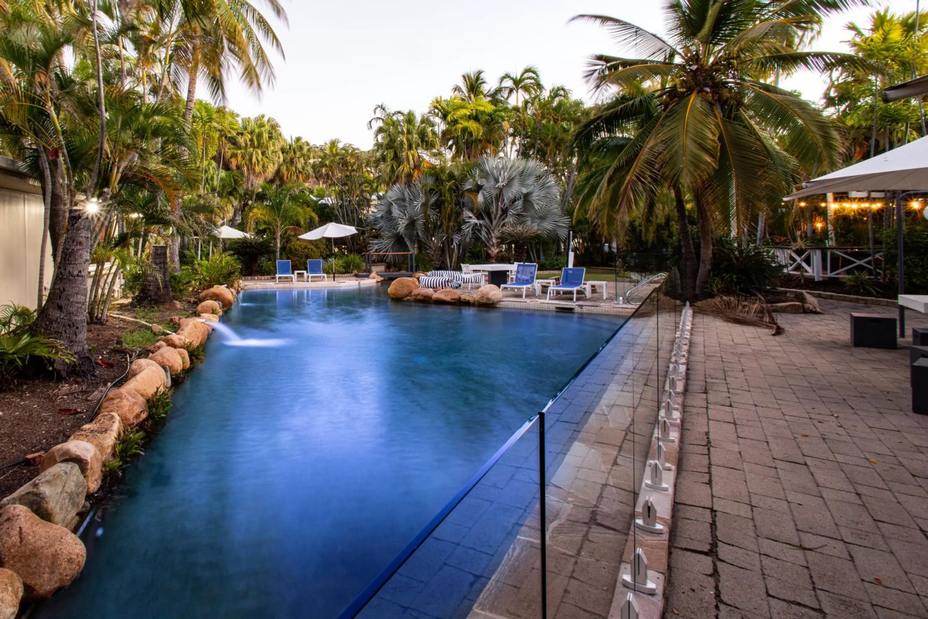 Swimming Pool in Seagulls