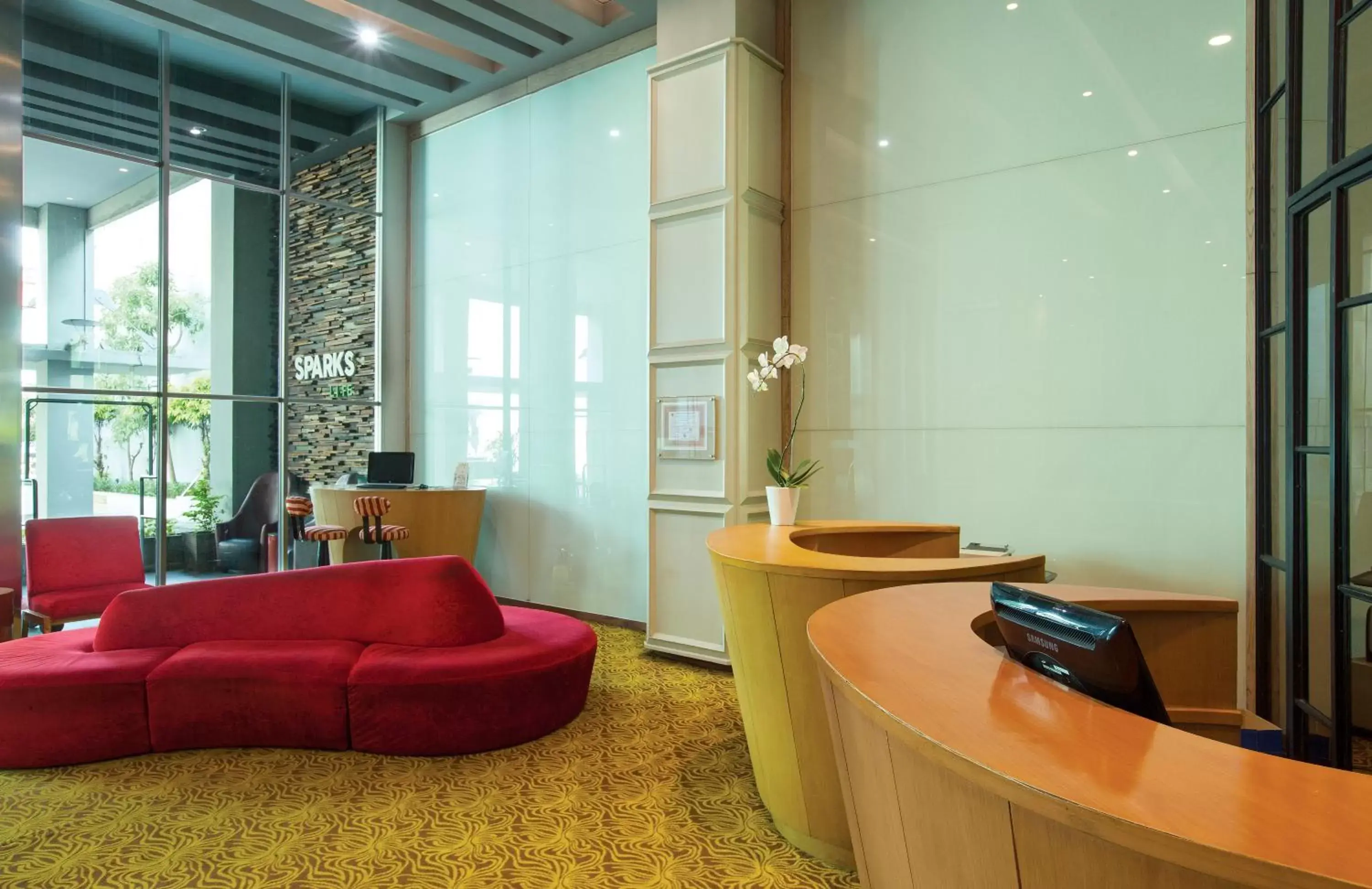 Lobby or reception in Sparks Life Jakarta, ARTOTEL Curated