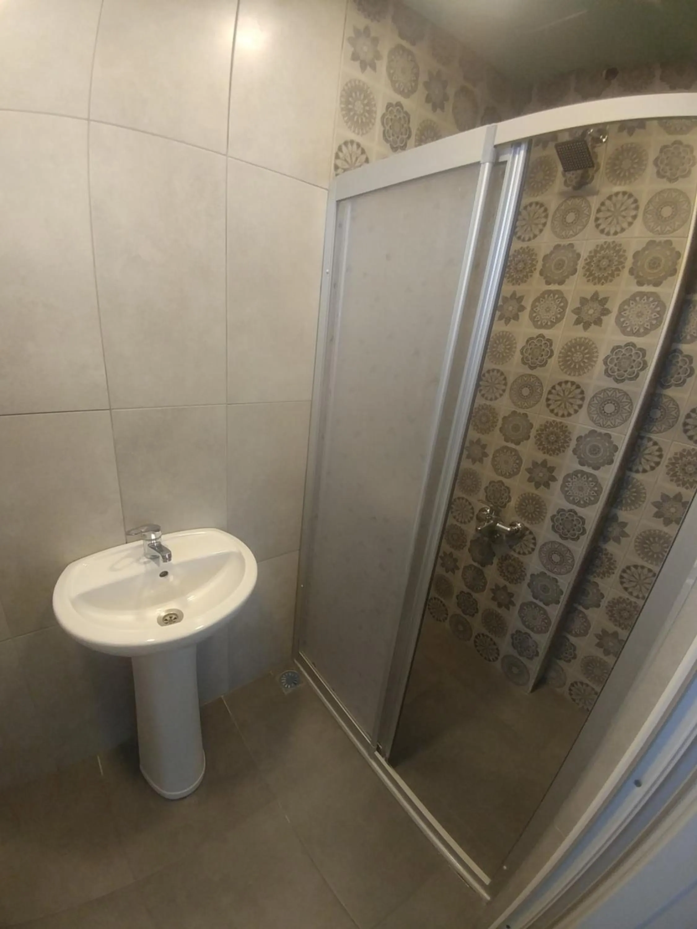 Toilet in Antique Hostel