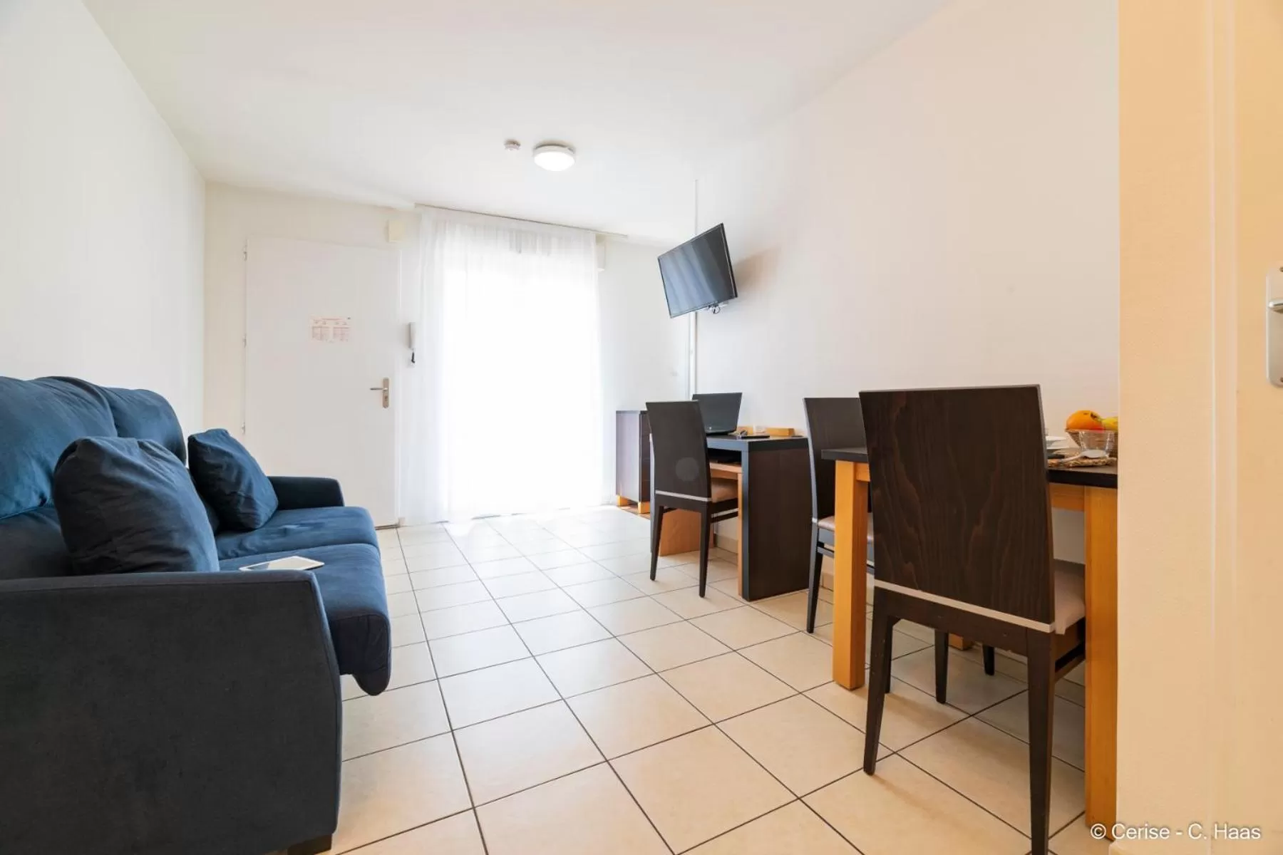 Living room in Cerise Nantes Atlantis