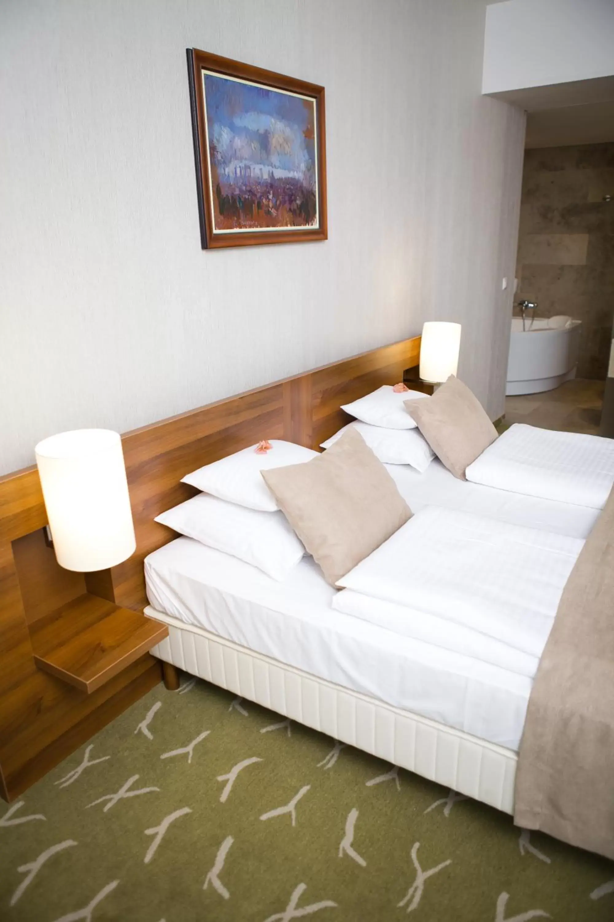 Deluxe King Room - single occupancy in Zenit Wellness Hotel Balaton