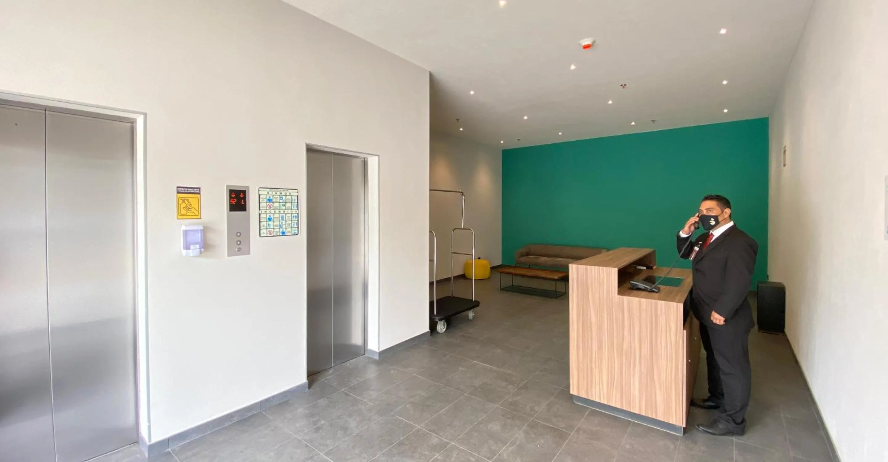 Lobby or reception in Hotel MX mas cuautitlan Izcalli, Trademark by Wyndham