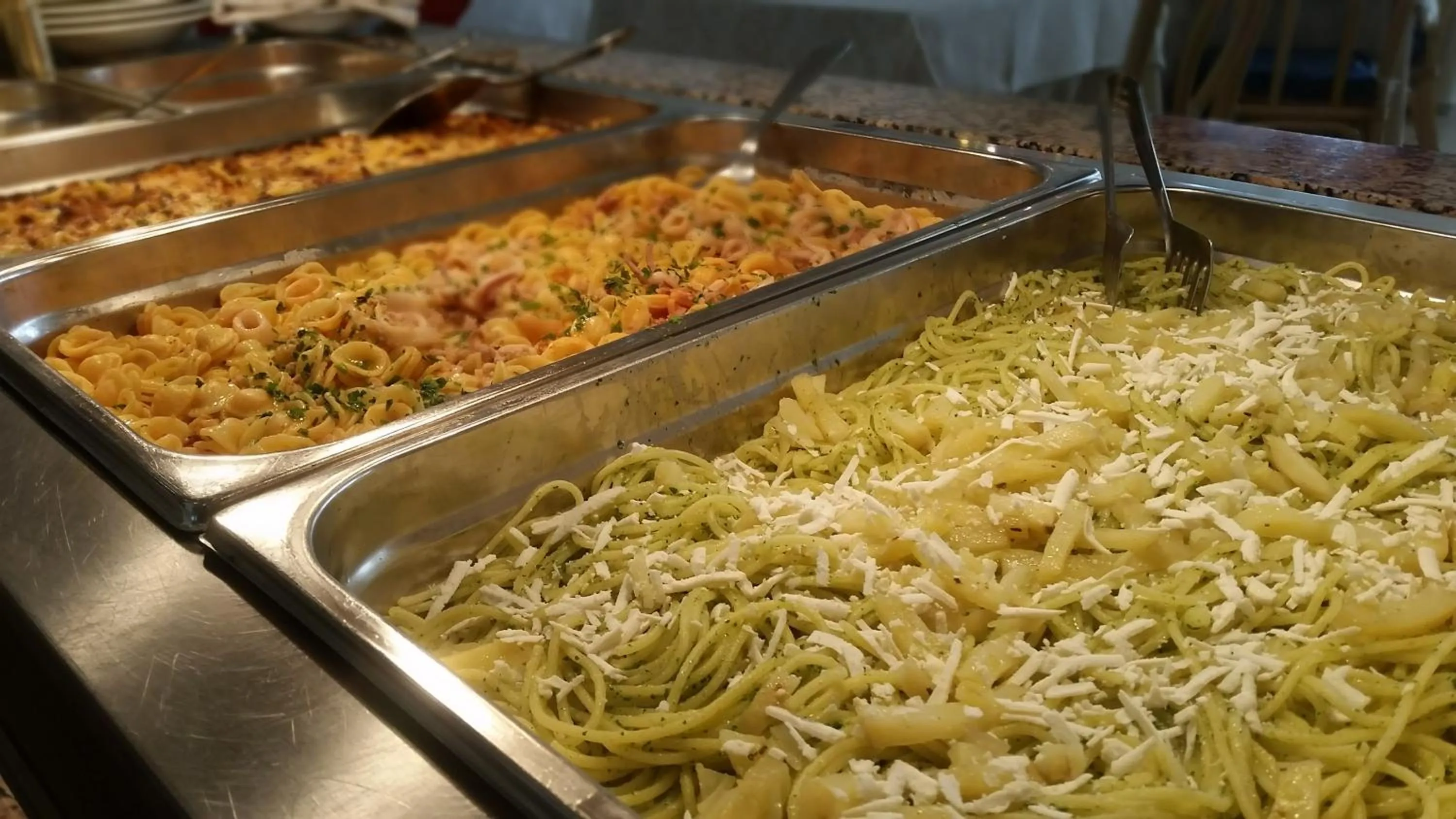 Food and drinks in Hotel Dante Family Spa Resort