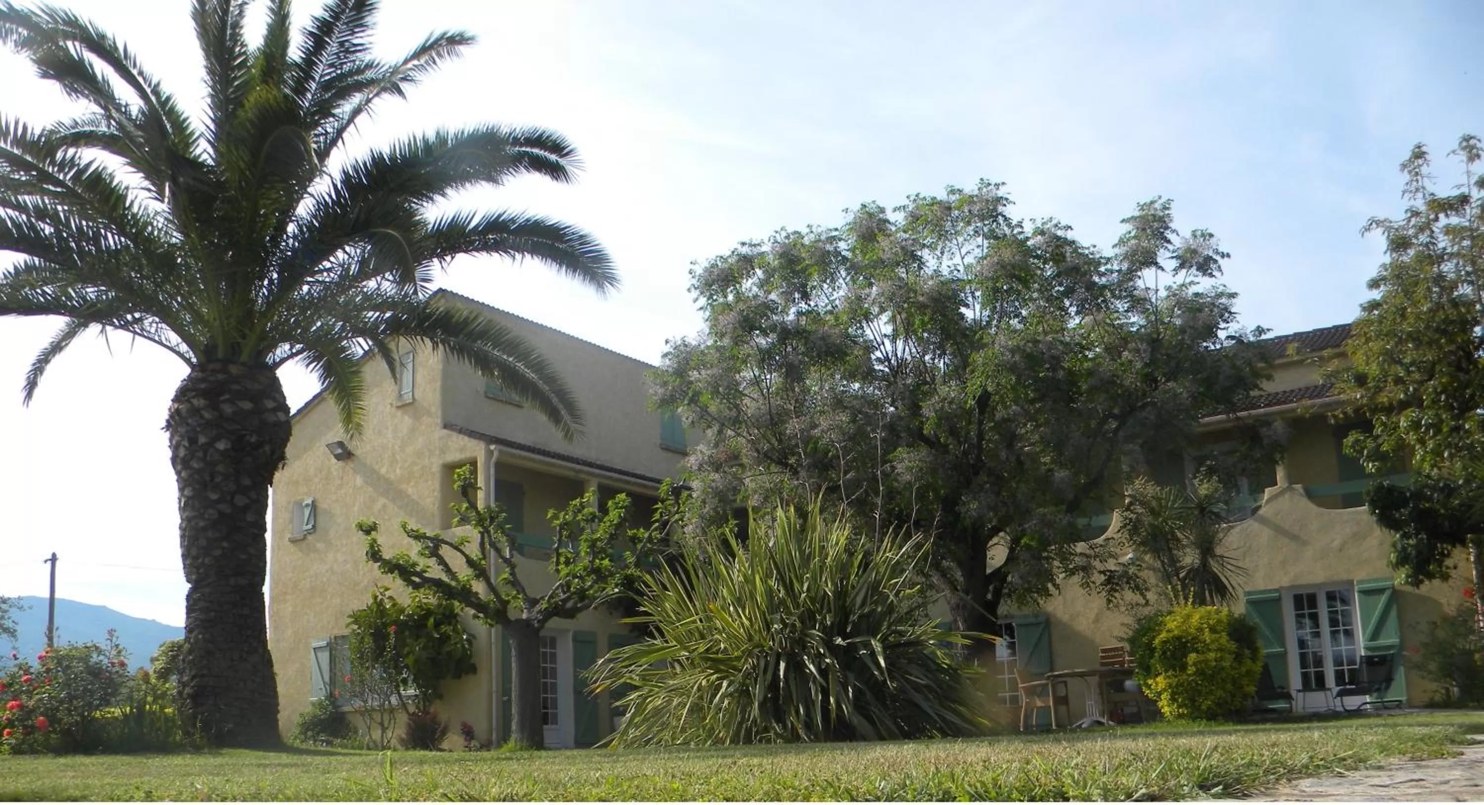 Facade/entrance in Auberge les Oliviers