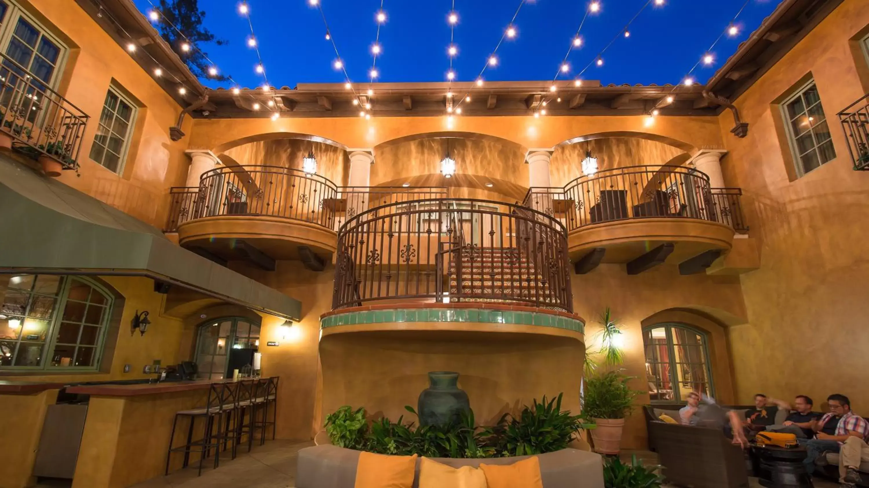 Patio in Hotel Los Gatos