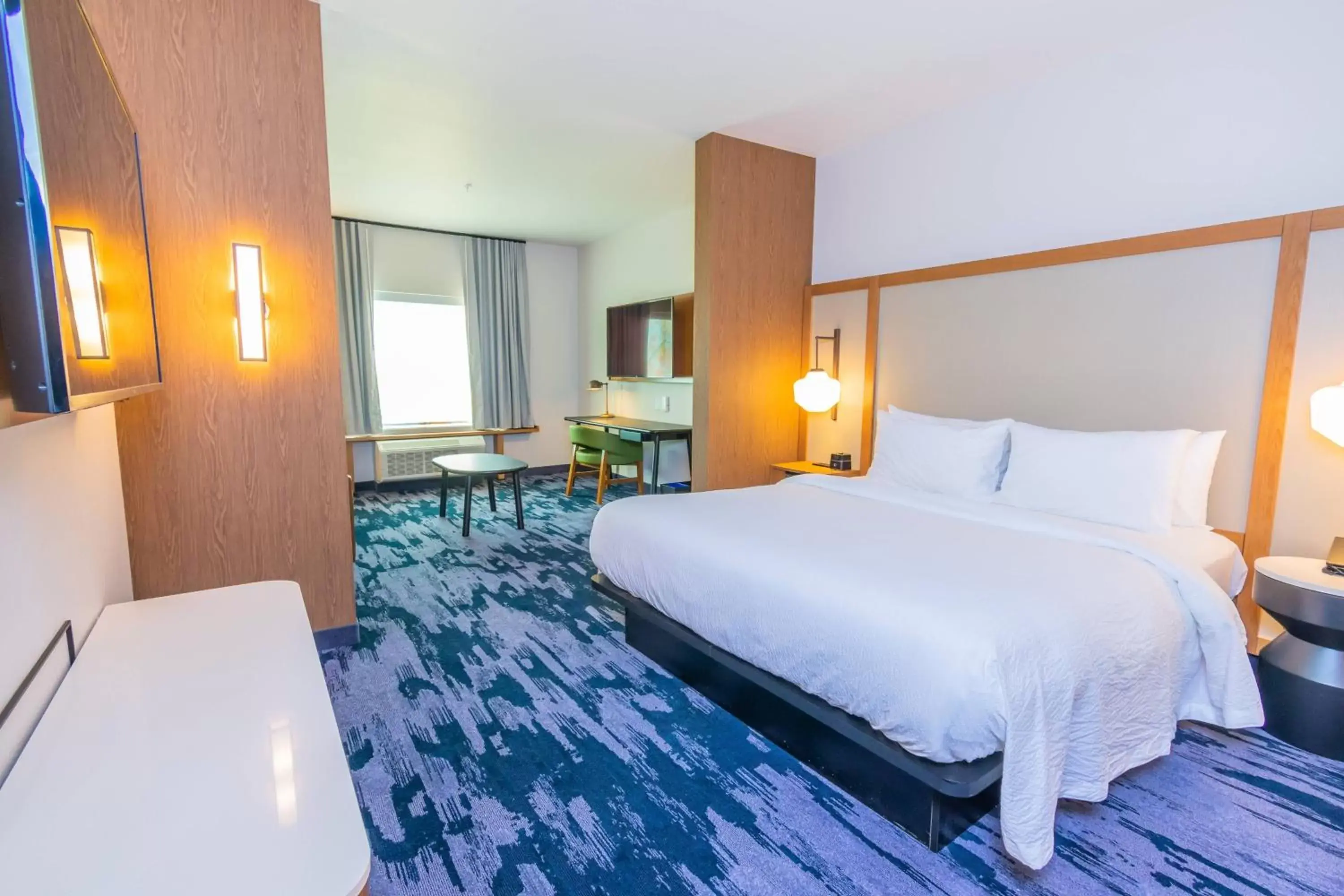 Bedroom, Bed in Fairfield Inn & Suites by Marriott Houston League City