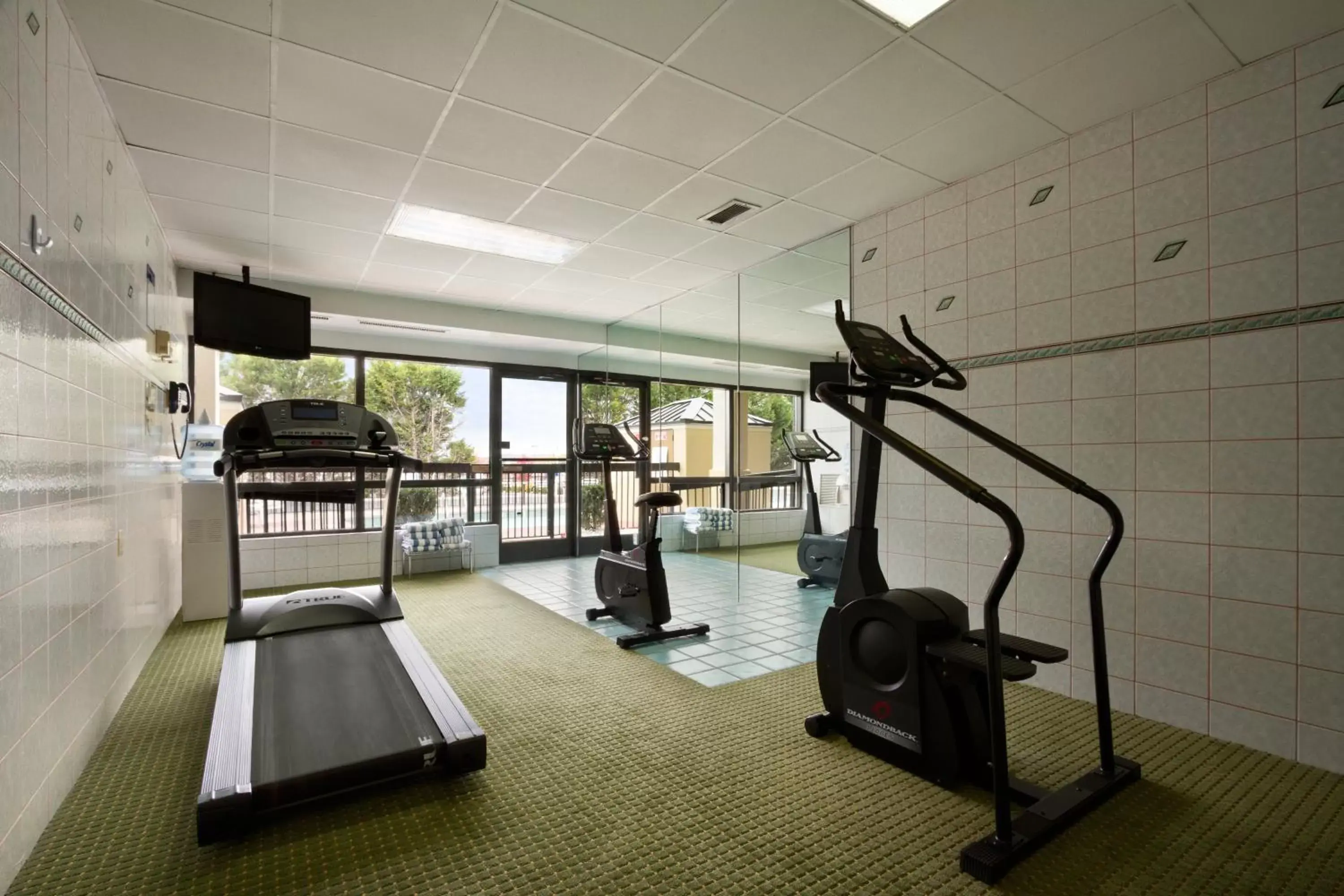 Fitness centre/facilities, Fitness Center/Facilities in Super 8 by Wyndham Calhoun