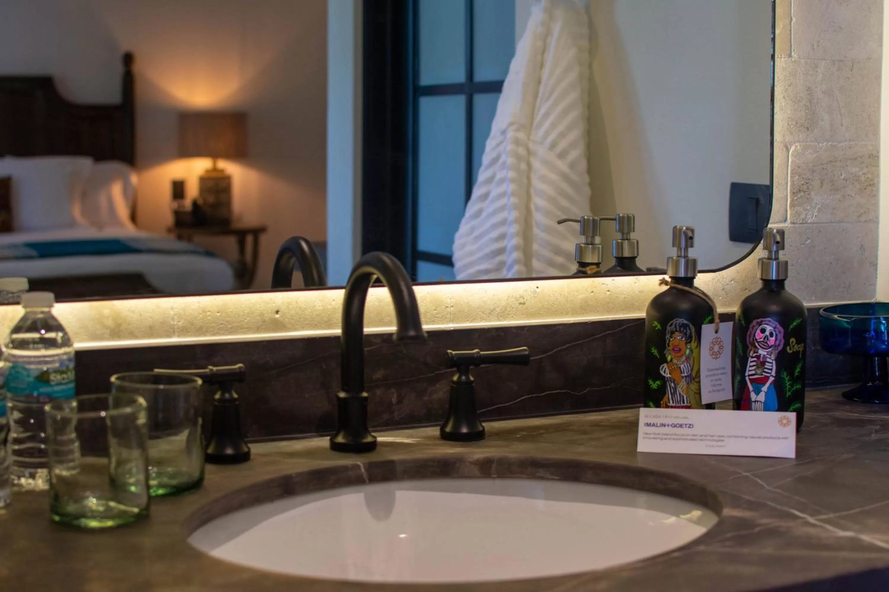 Bathroom, Bed in Casa 1810 Parque Hotel Boutique