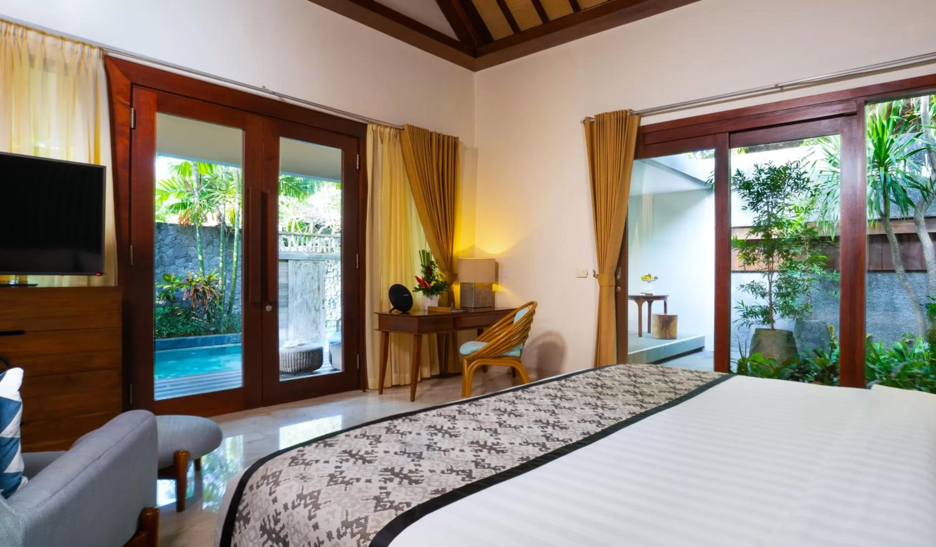 Bed in MERUSAKA Nusa Dua