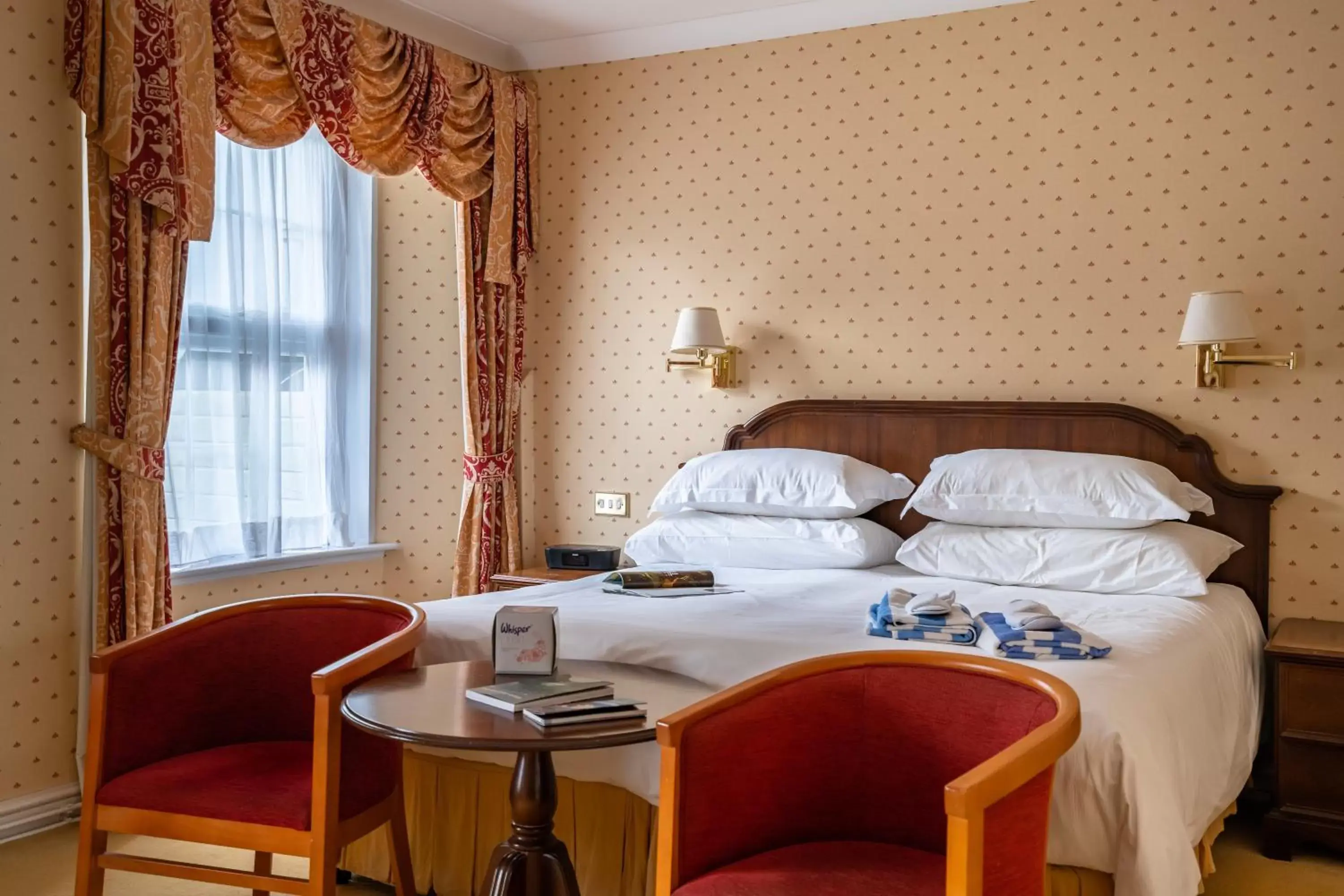 Bedroom, Bed in Budock Vean Hotel