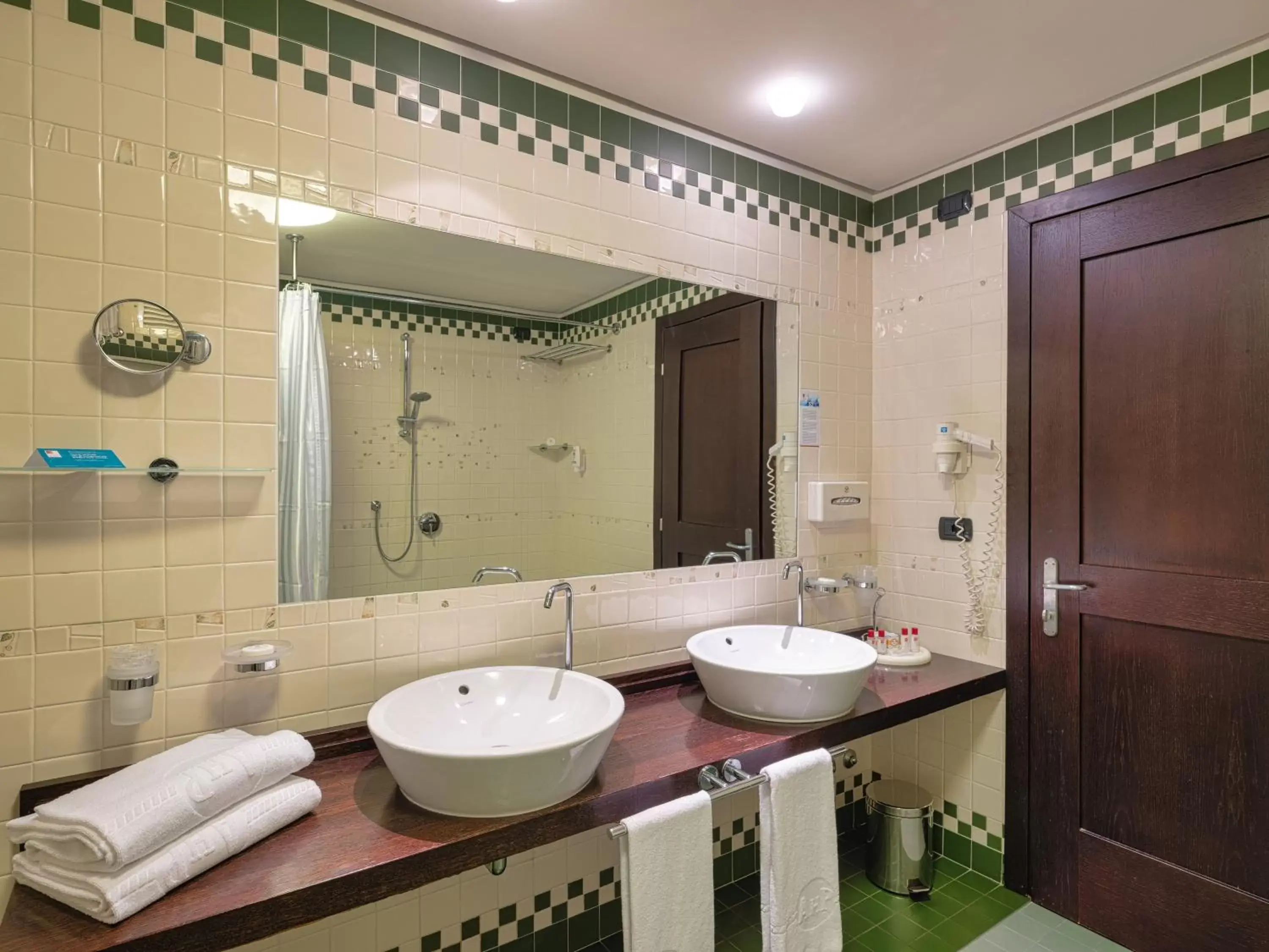 Bathroom in Active Hotel Paradiso & Golf