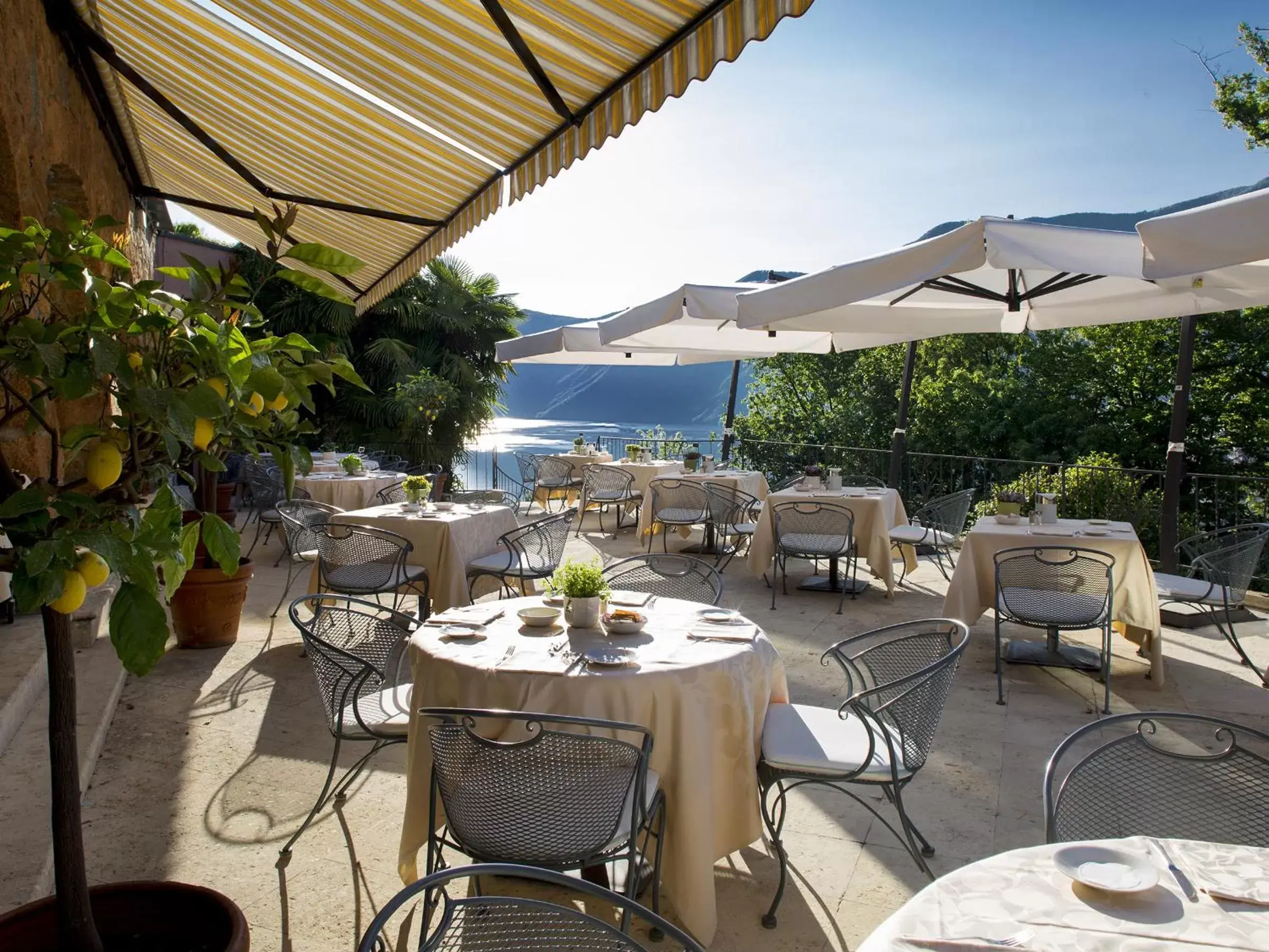 Restaurant/Places to Eat in Villa Principe Leopoldo - Ticino Hotels Group