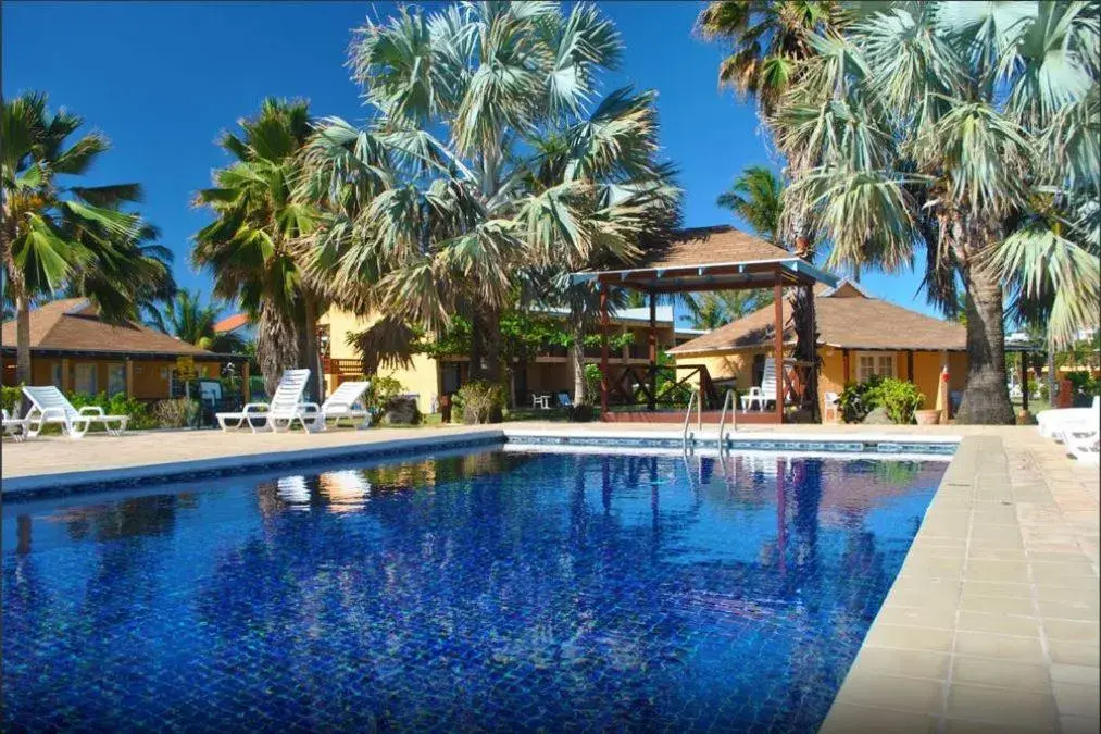 Swimming Pool in Sugar Bay Club