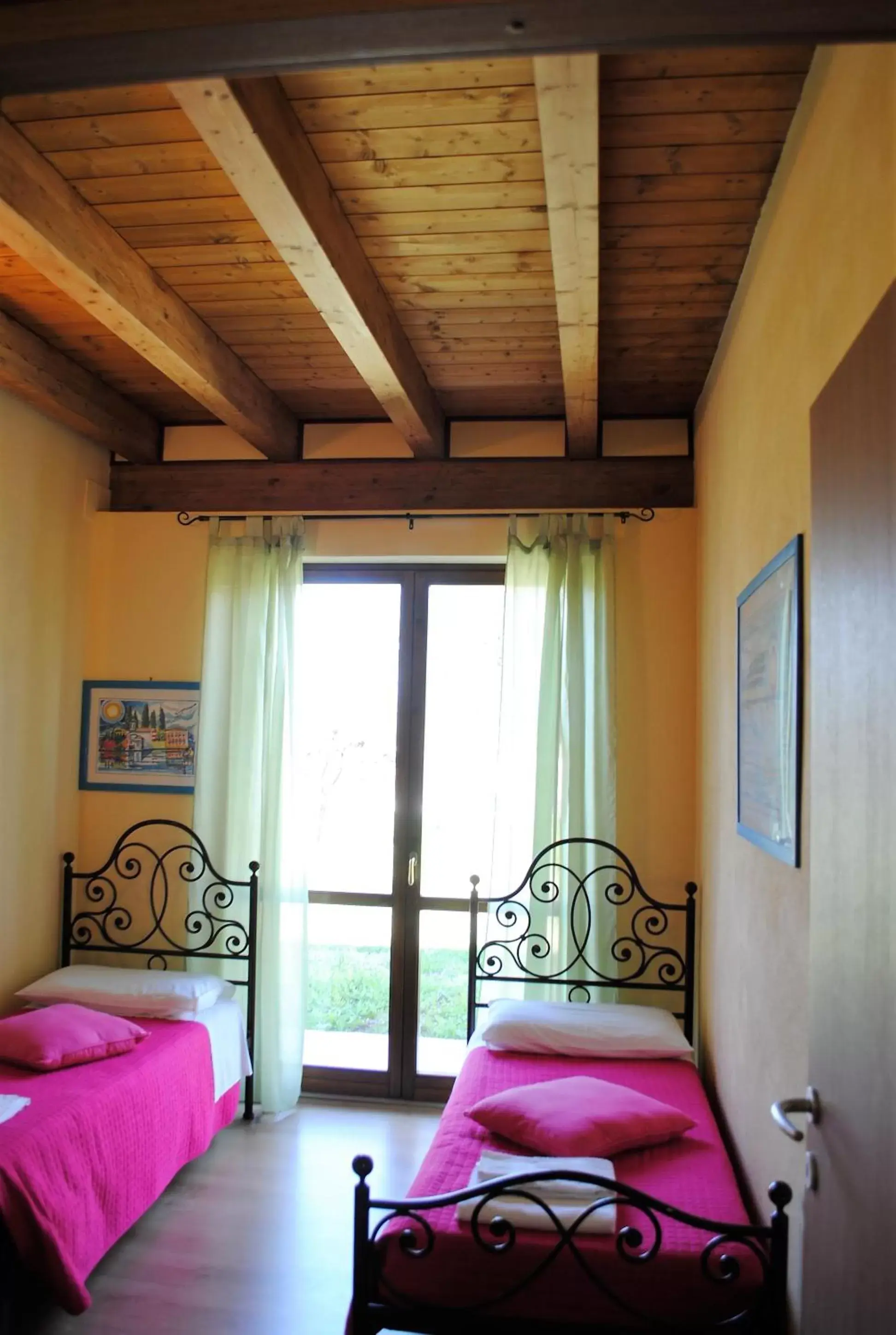 Bedroom, Bed in AGRITURISMO MELOGRANO D'ORO