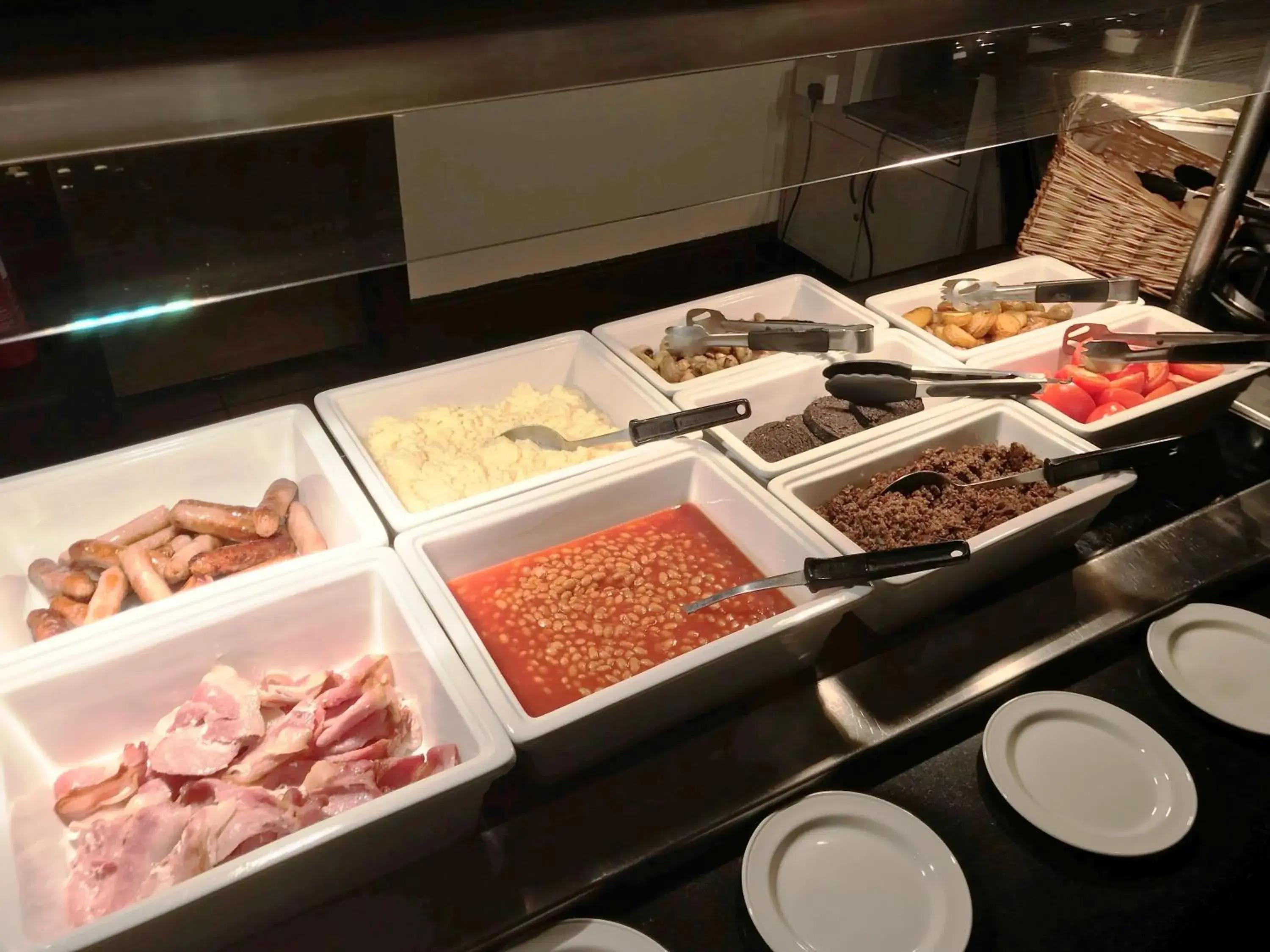 Breakfast in Ben Wyvis Hotel Breakfast in Ben Wyvis Hotel