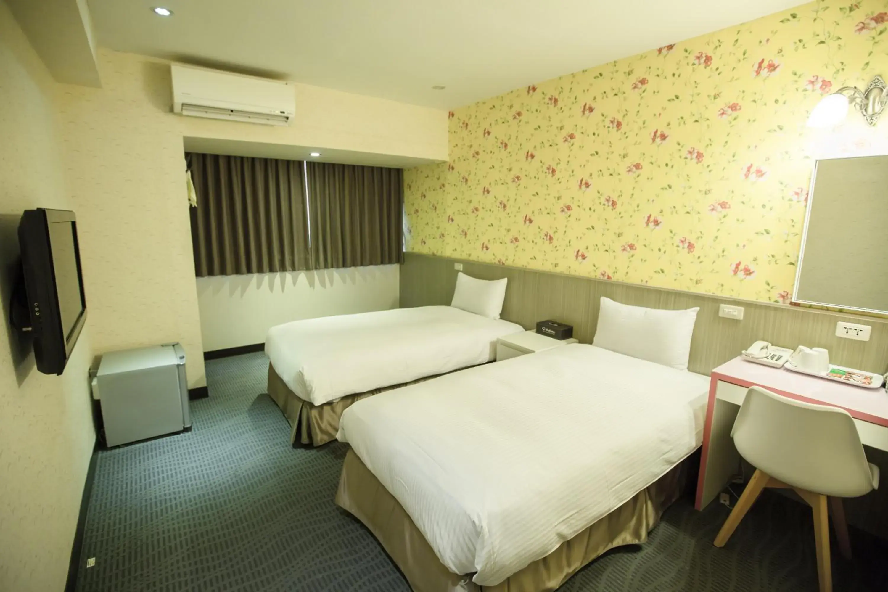 Bed in Ximen Relite Hotel