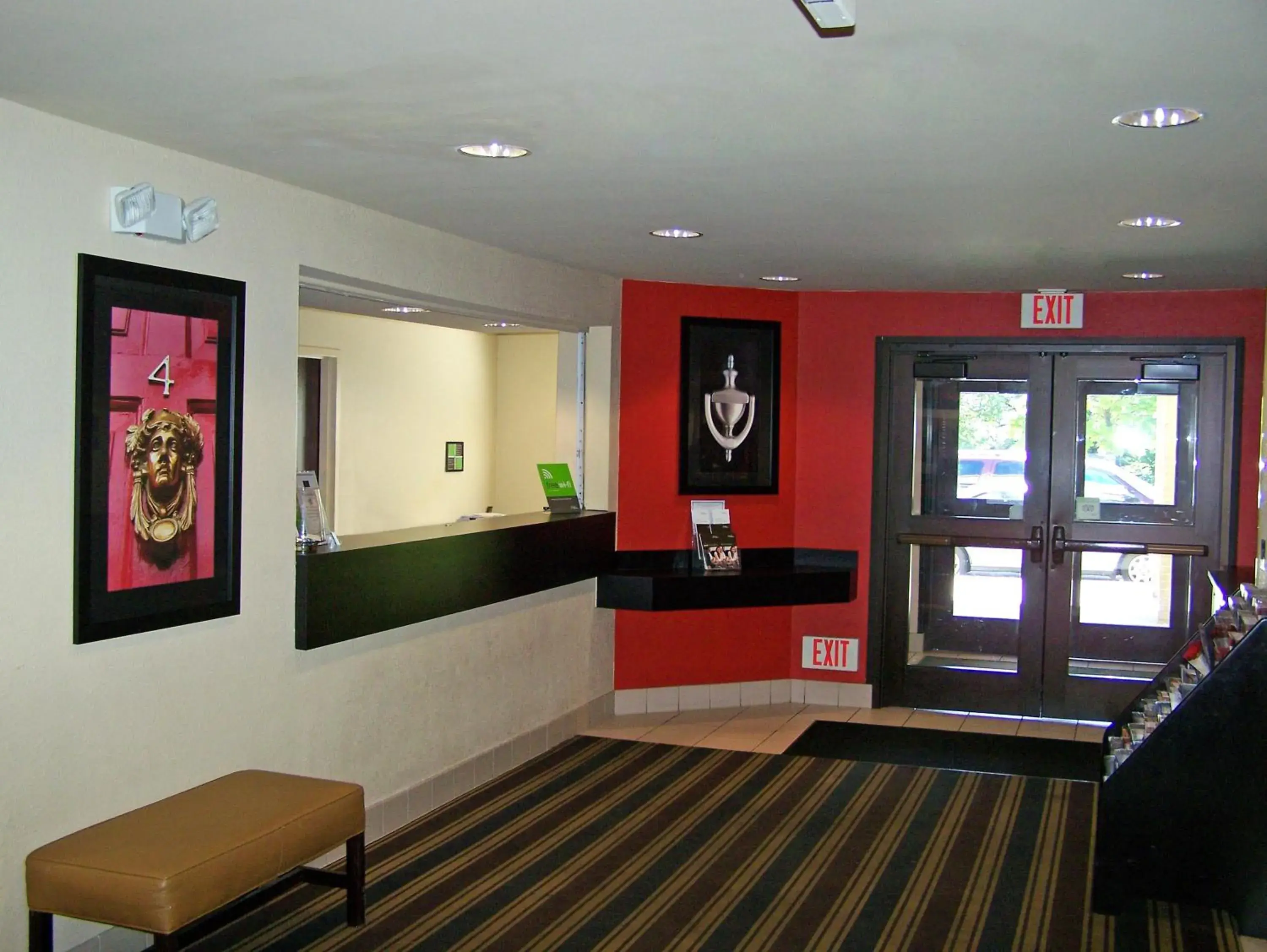 Lobby or reception, Lobby/Reception in Suburban Studios