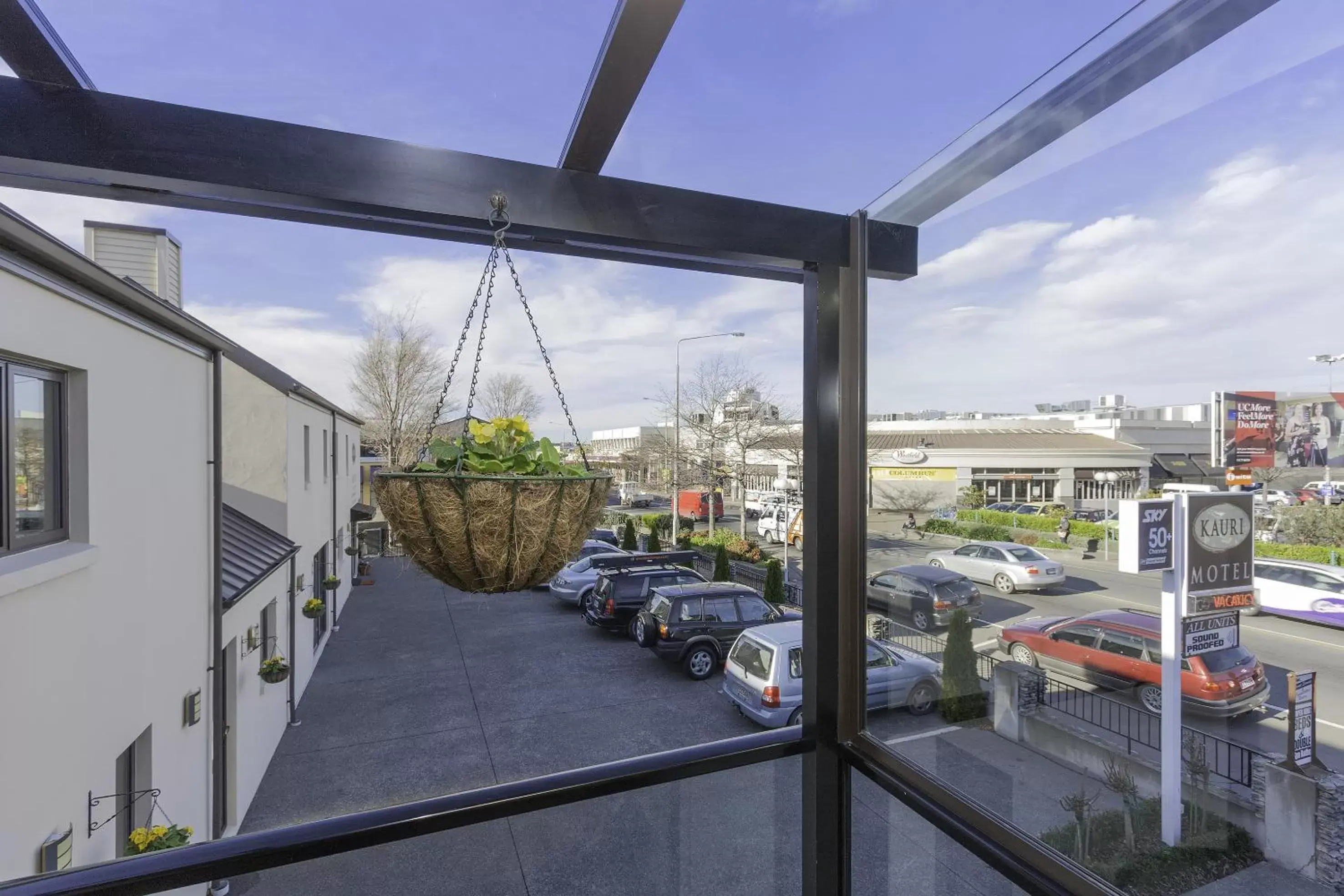 Nearby landmark, Balcony/Terrace in Kauri Motel on Riccarton