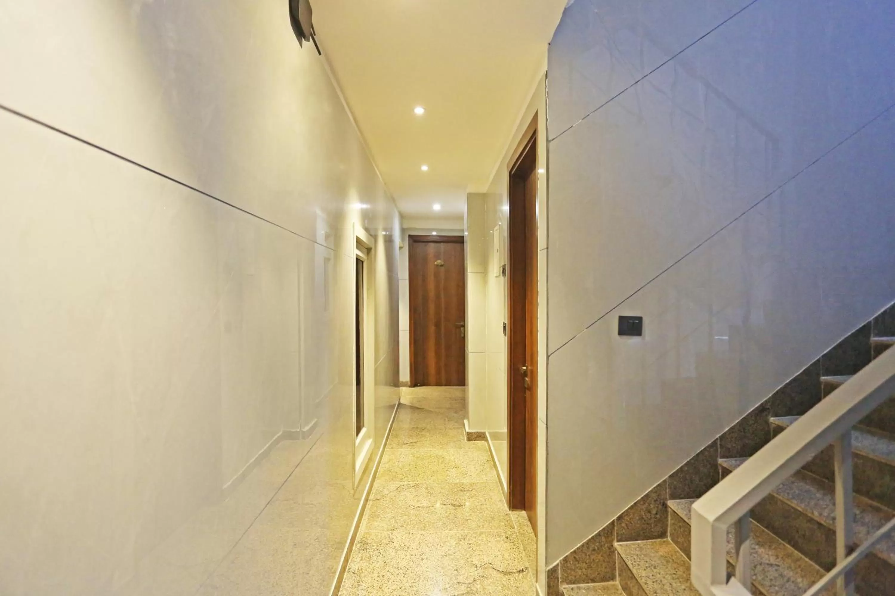 Floor plan in Frankstay By Hotel Preet in 05 mints walking Distance Nizamuddin Railway Station