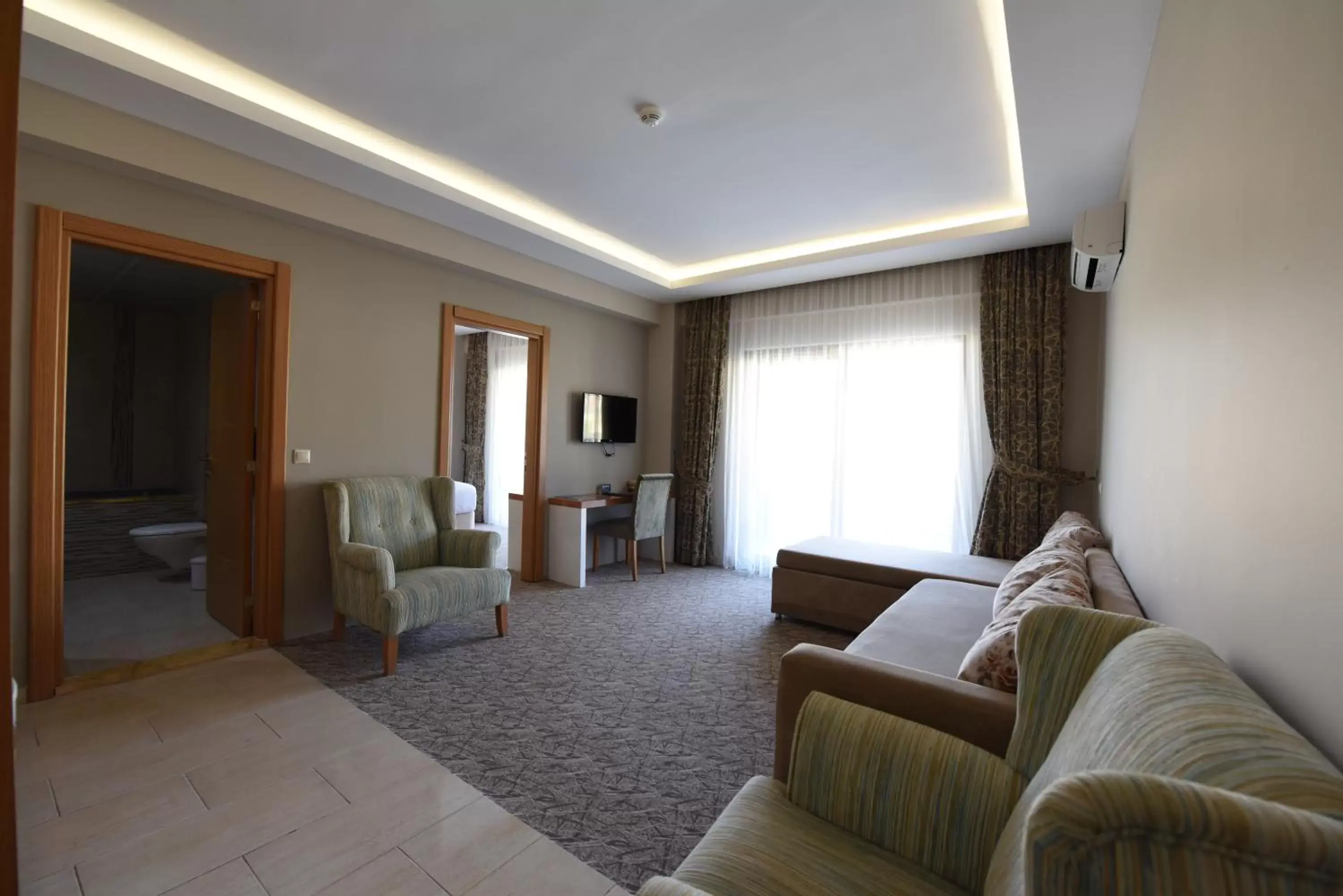 Bathroom, Seating Area in Hierapark Thermal & SPA Hotel