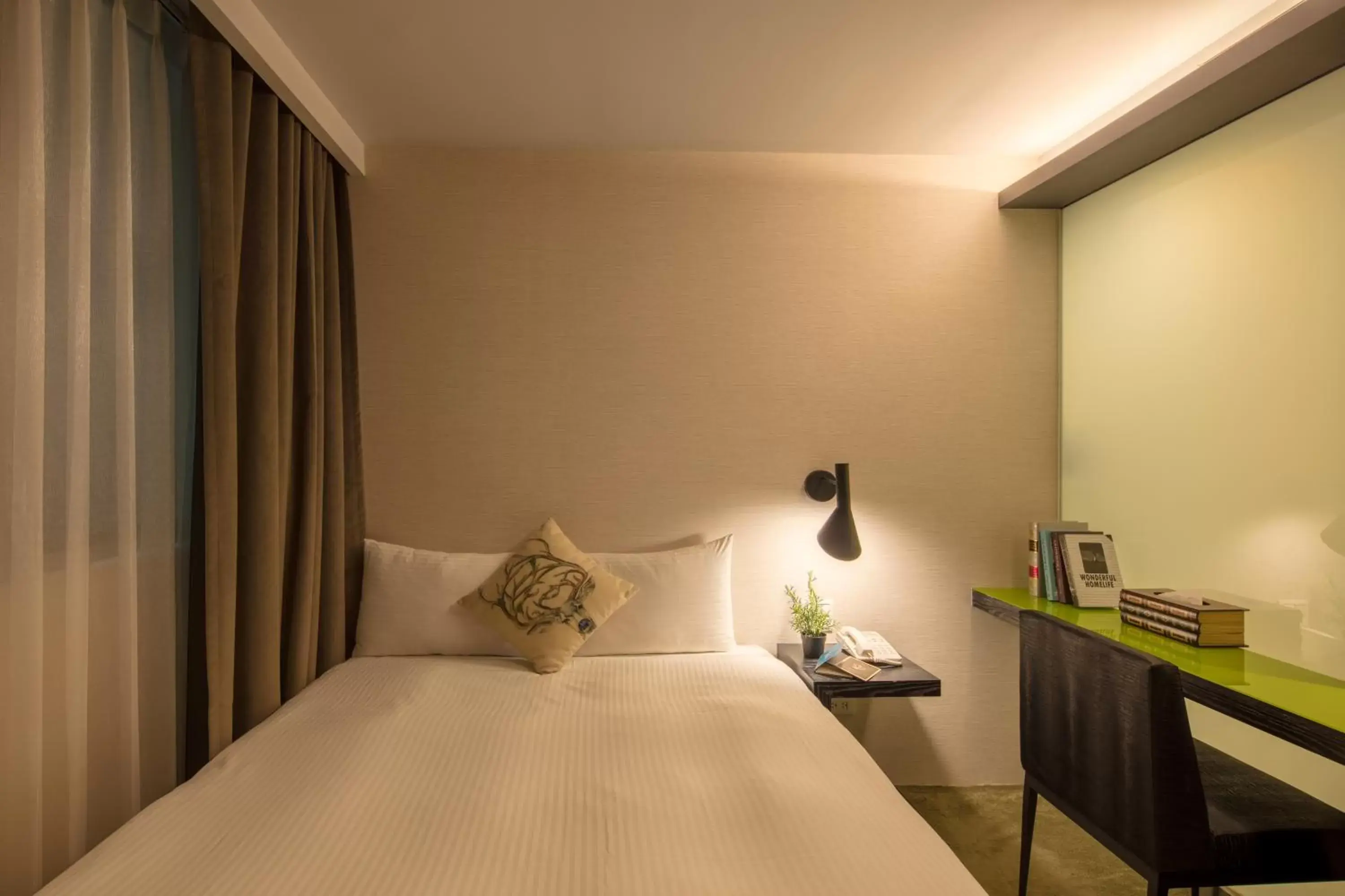 Superior Double Room - No View in Finders Hotel-Fu Qian