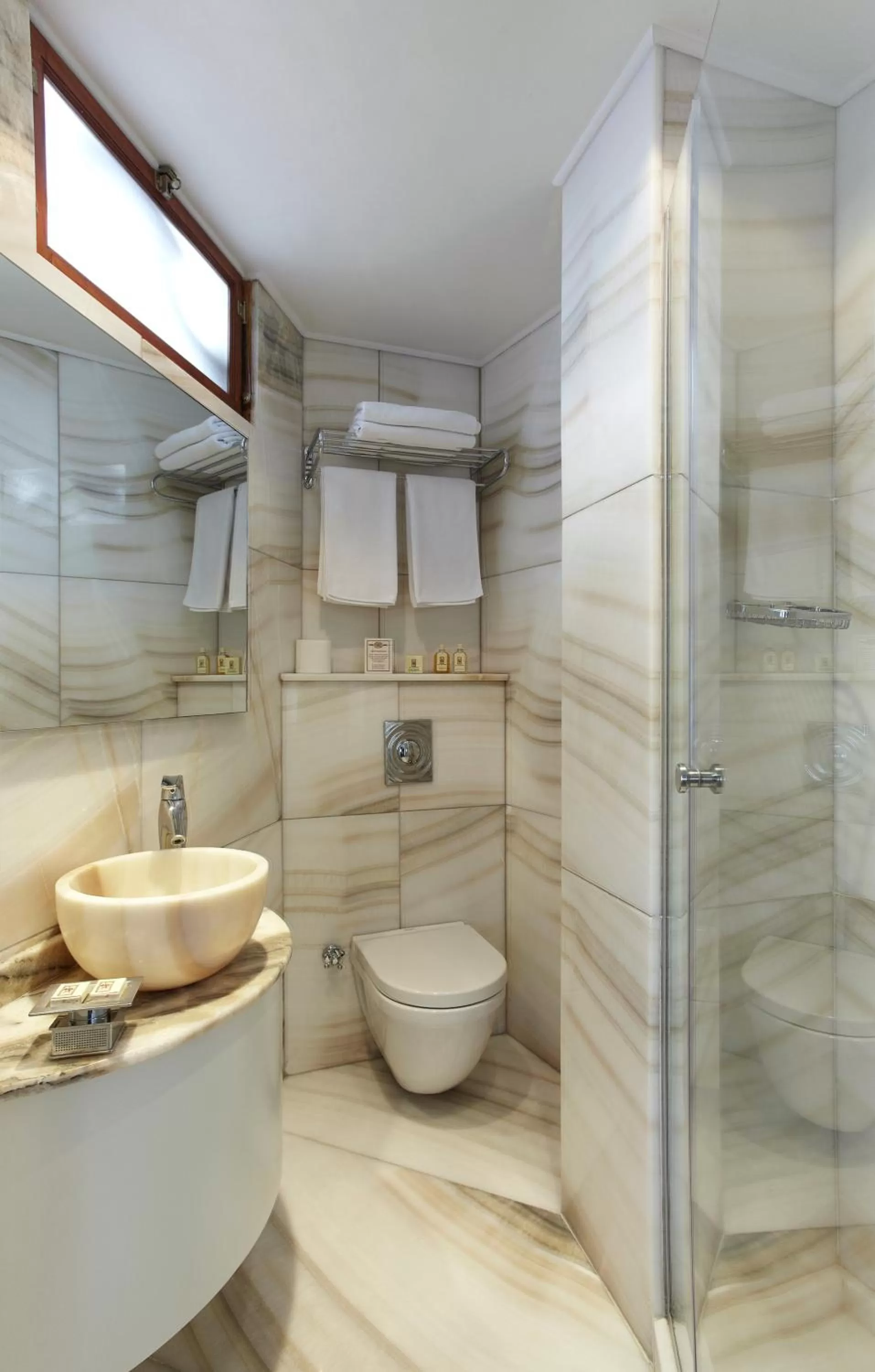 Bathroom in Valide Sultan Konagi