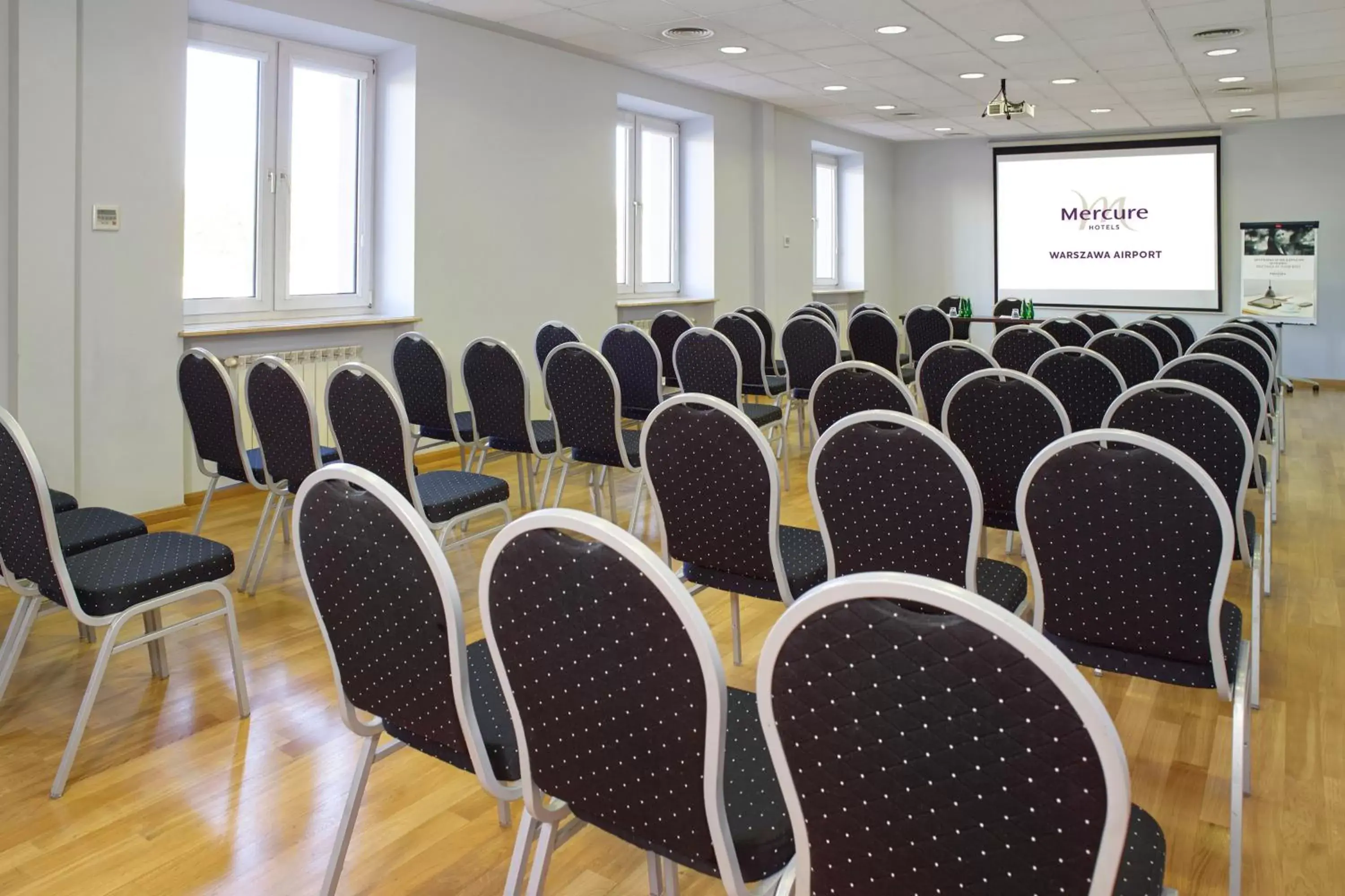 Business facilities, Business Area/Conference Room in Mercure Warszawa Airport