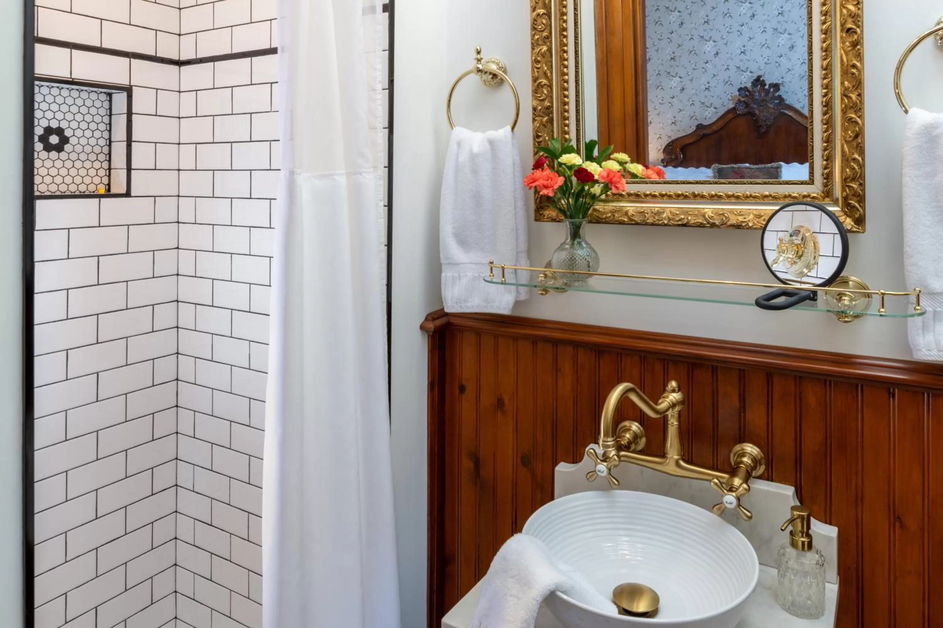 Bathroom in The 1899 Wright Inn & Carriage House