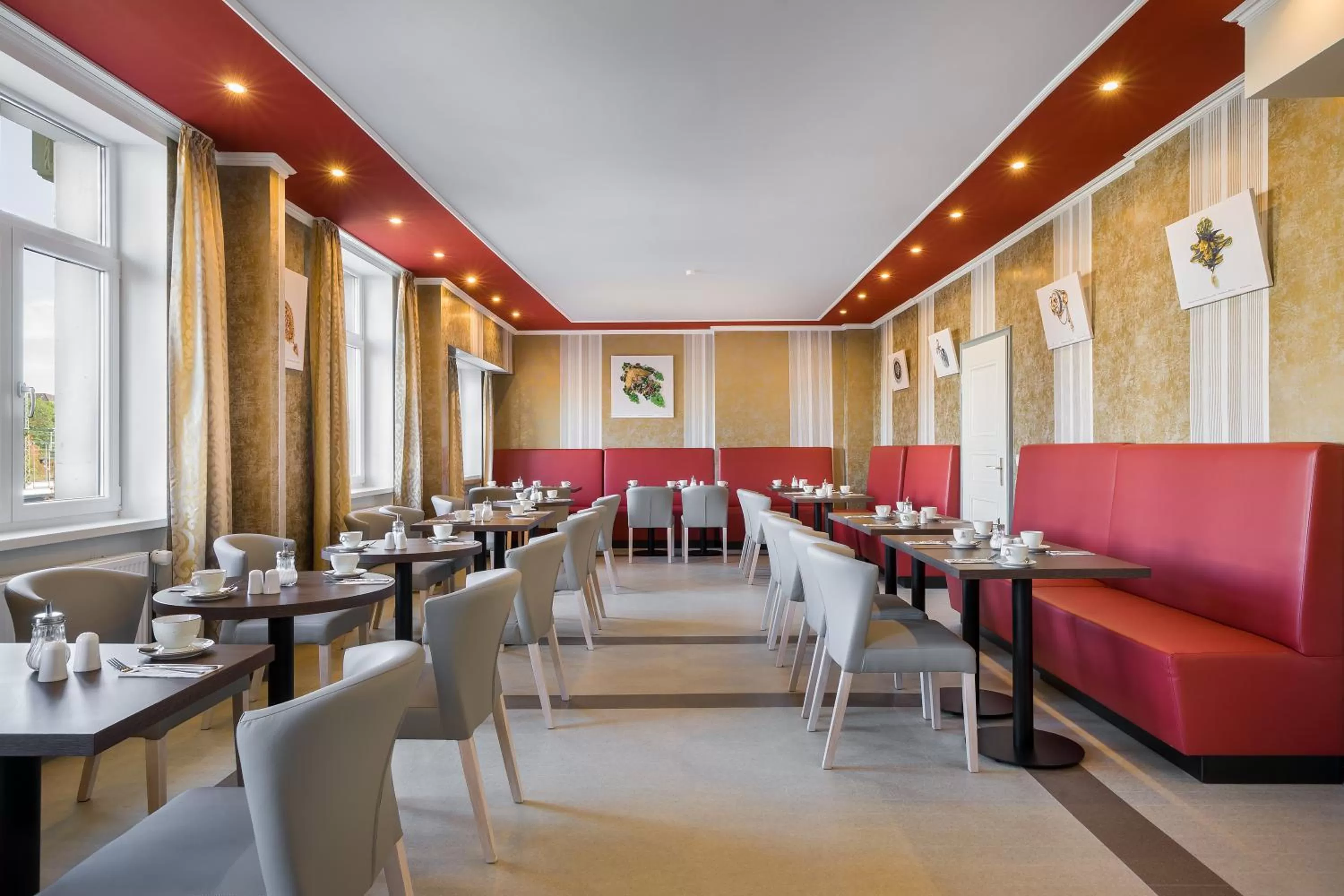 Restaurant/places to eat in Hotel Ruf