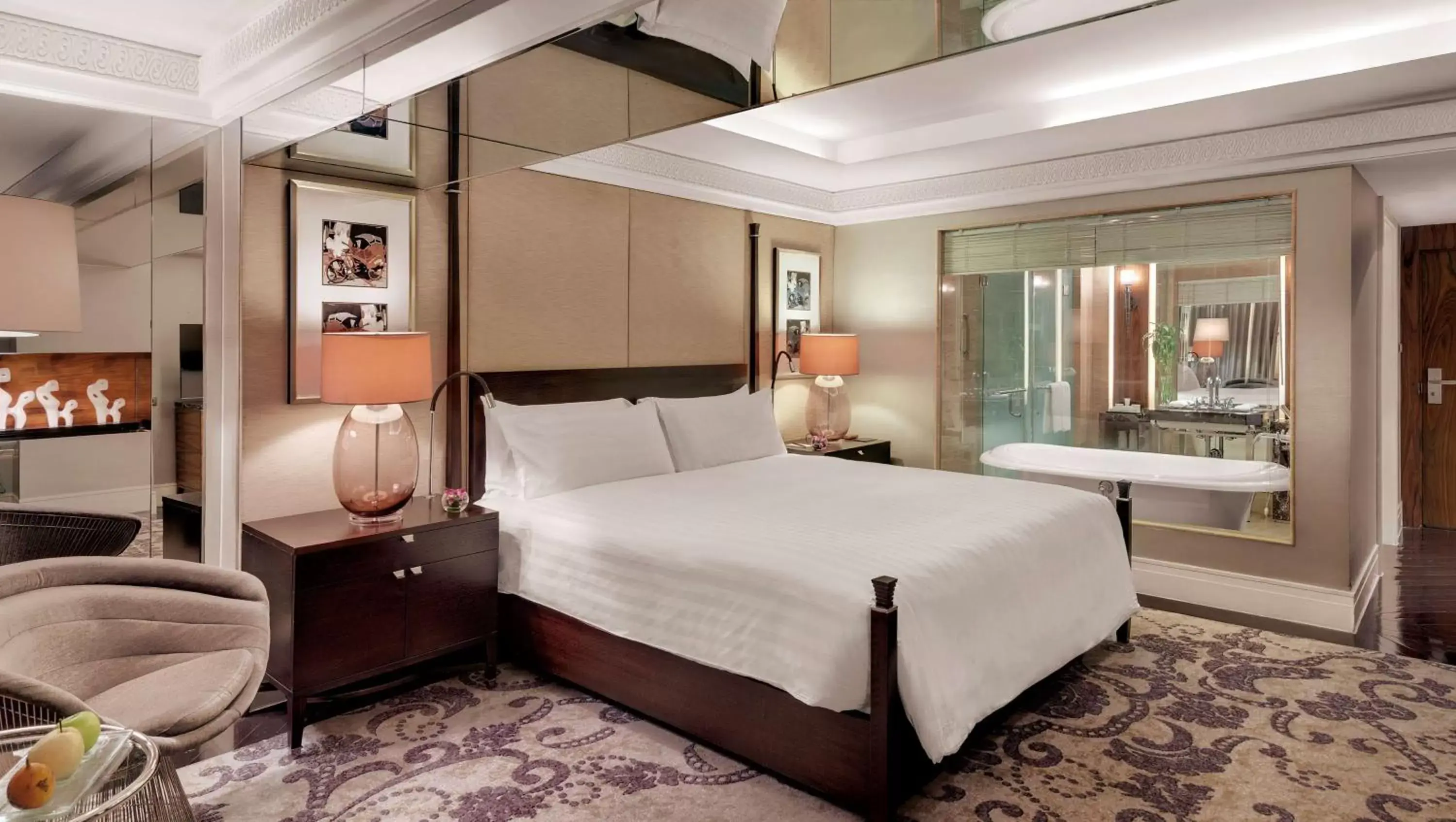 Bedroom, Bed in Hotel Indonesia Kempinski Jakarta