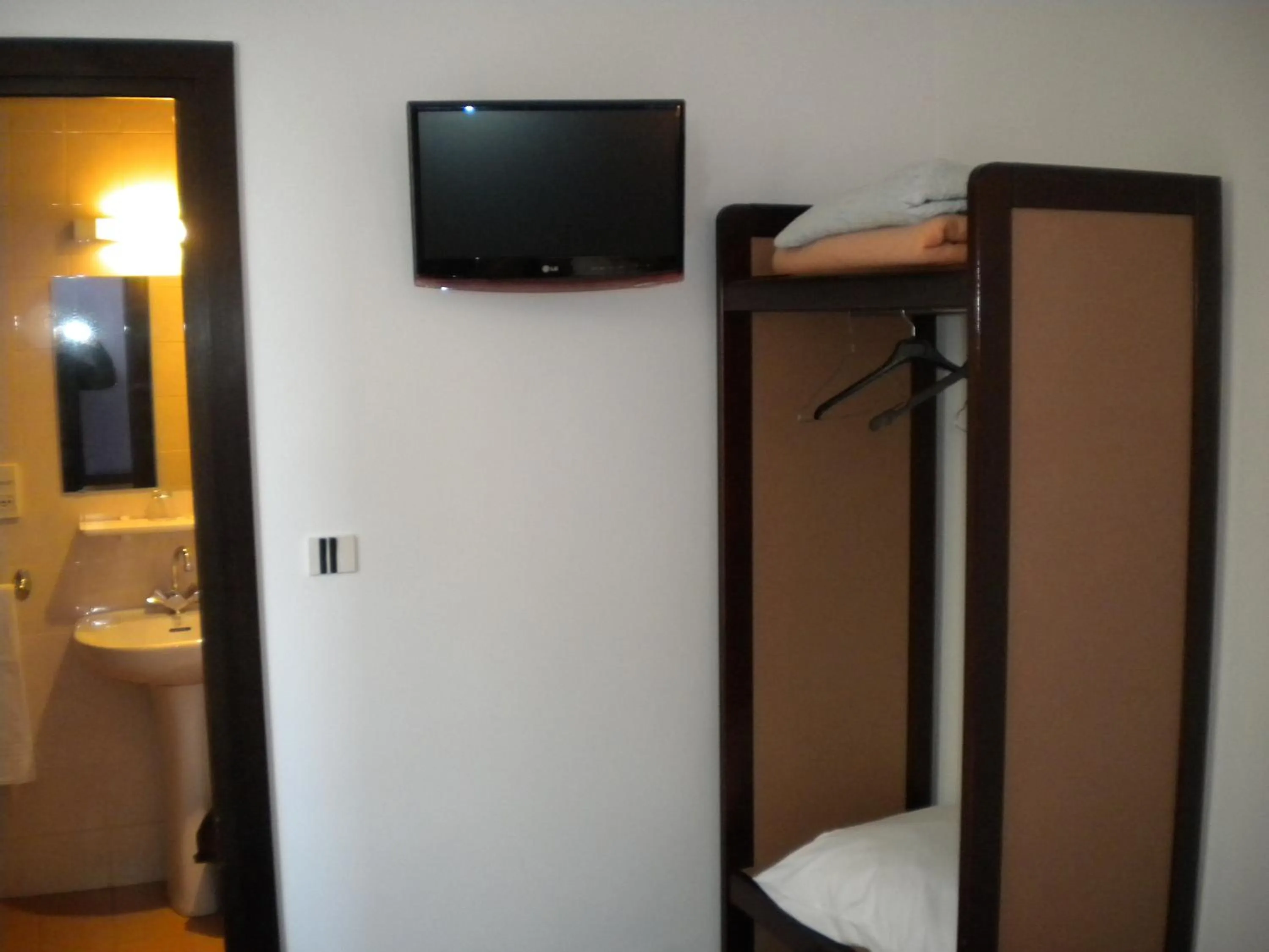 Bathroom in Hotel De La Place