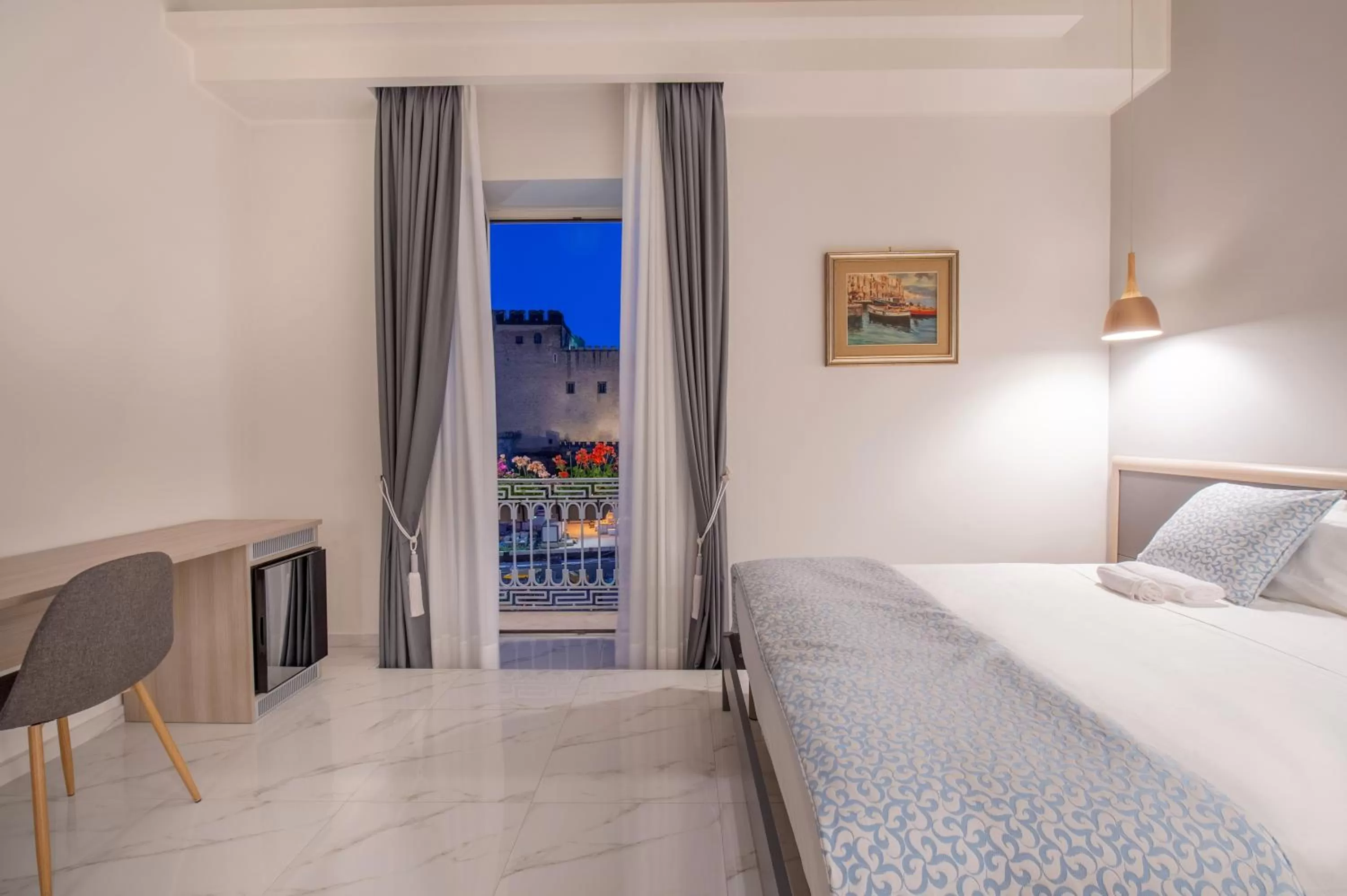 Nearby landmark, Bed in MAIN - Municipio