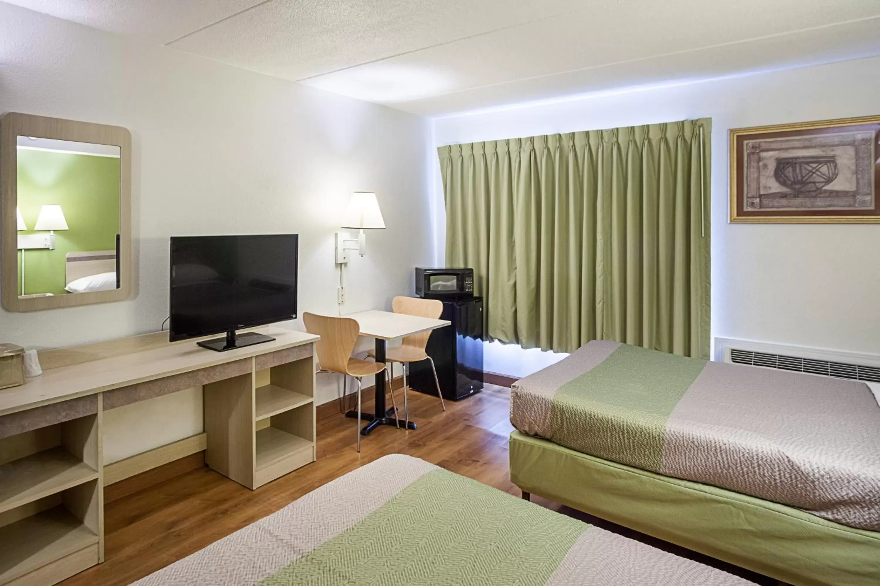 Bedroom, Room Photo in Motel 6-Binghamton, NY