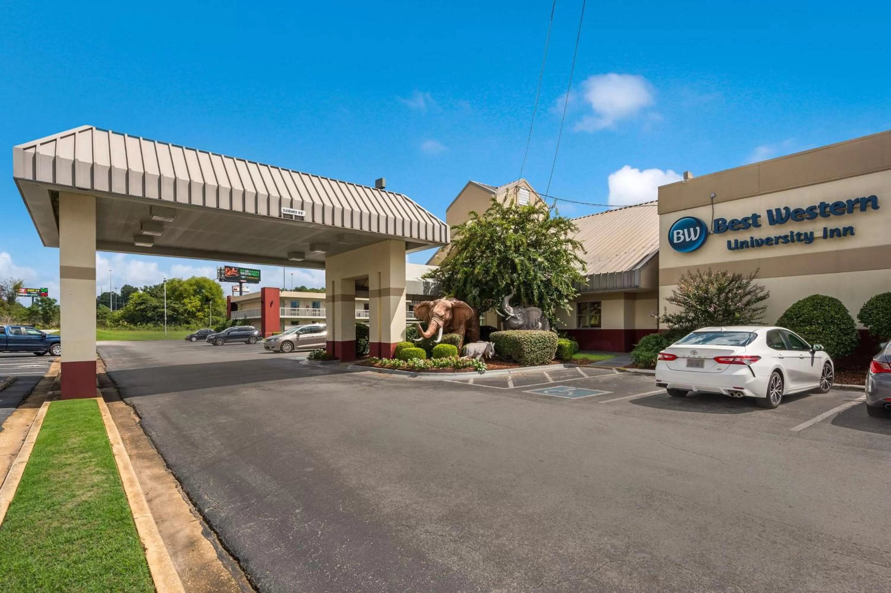 Property building in Best Western University Inn