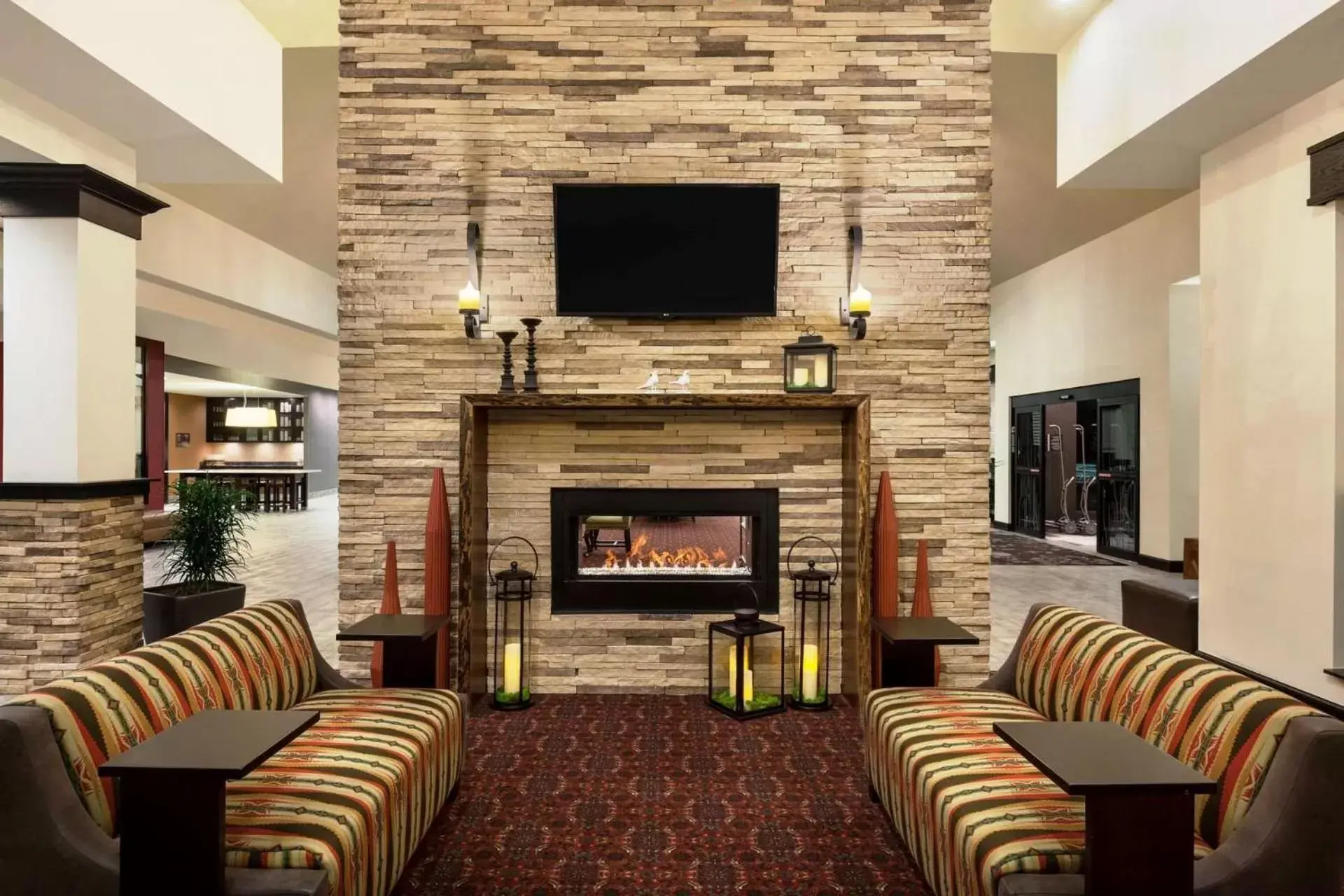 Lobby or reception, TV/Entertainment Center in Hilton Garden Inn Denison/Sherman/At Texoma Event Center