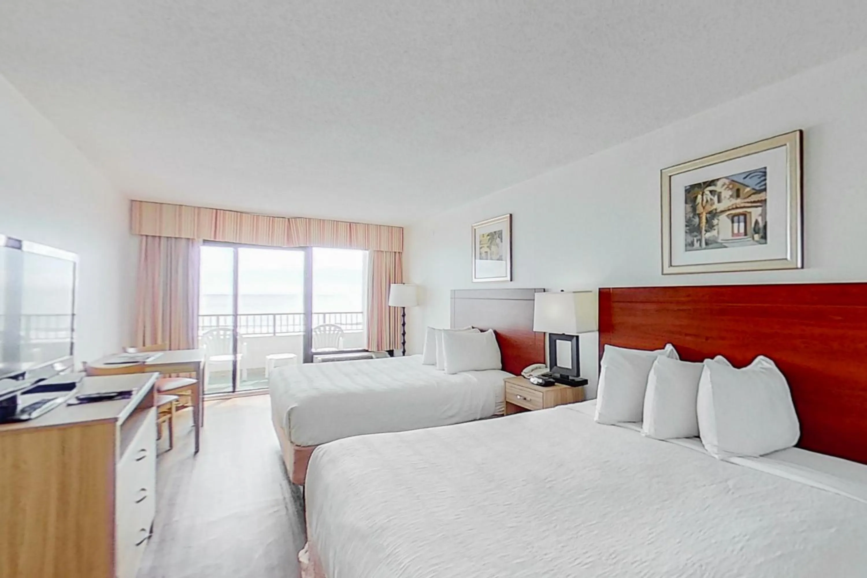 Queen Studio in Ocean Park Resort