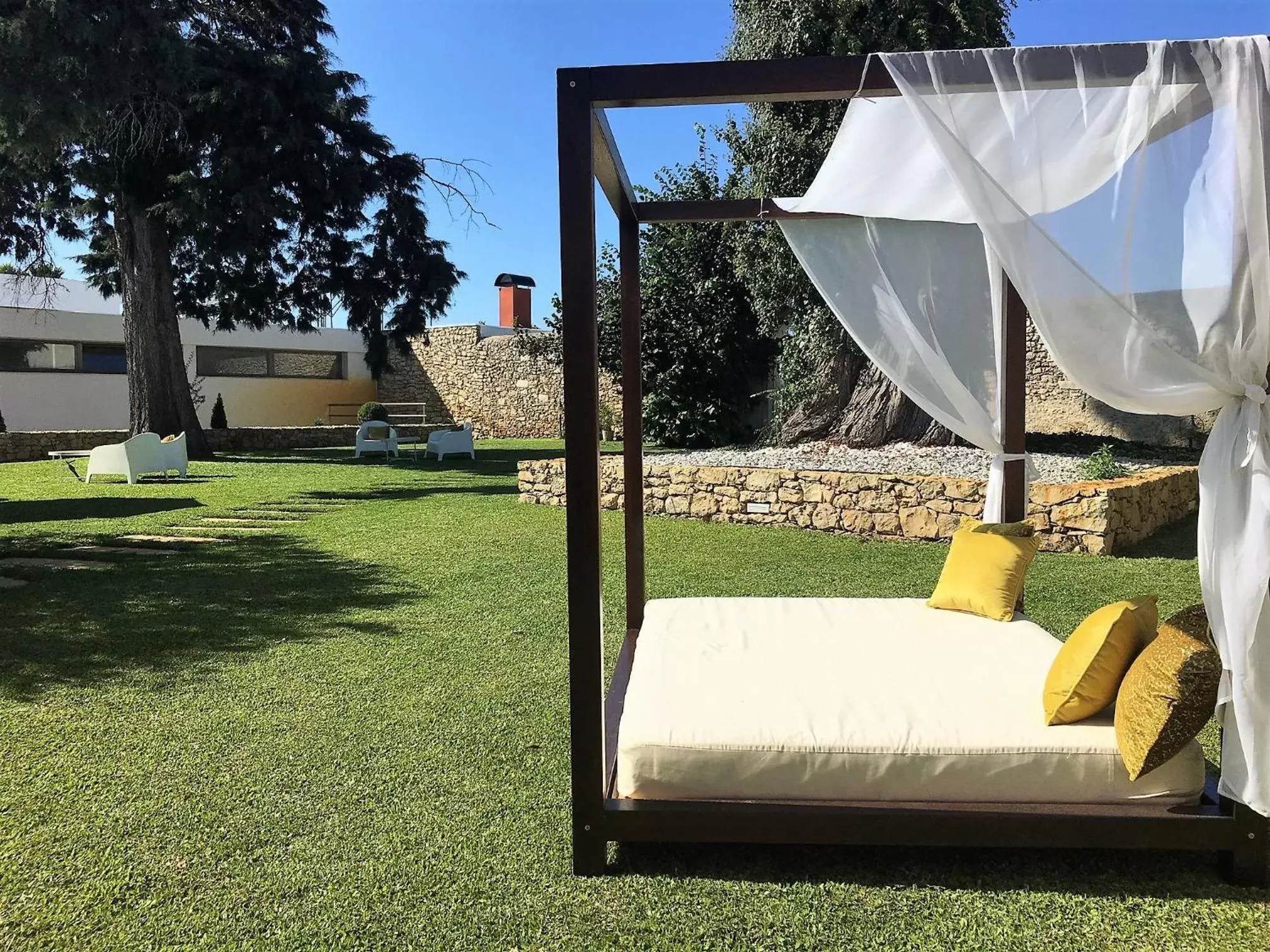 Decorative detail, Garden in Palacio São Silvestre-Boutique Hotel