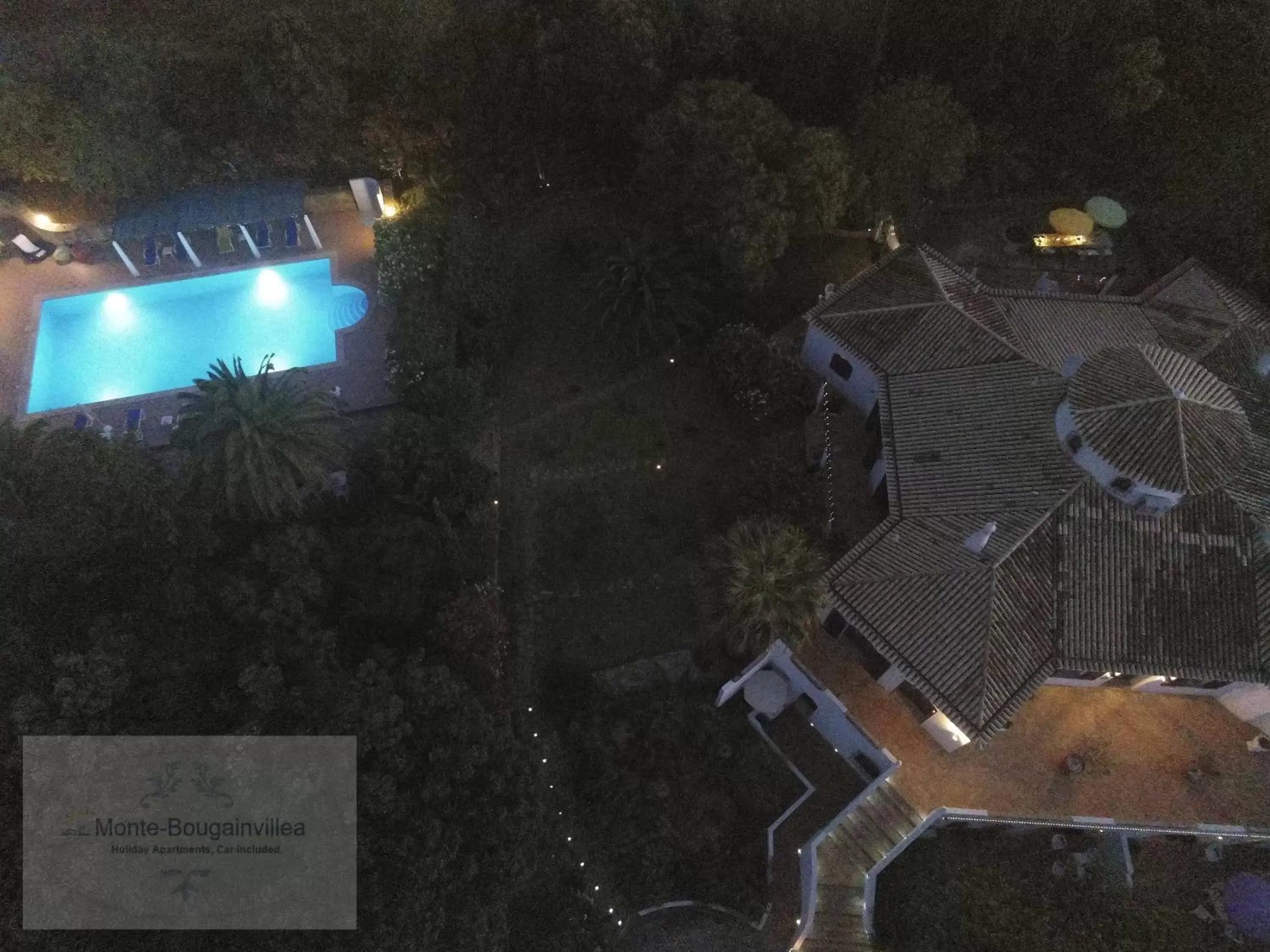 Bird's-eye View in Monte-Bougainvillea