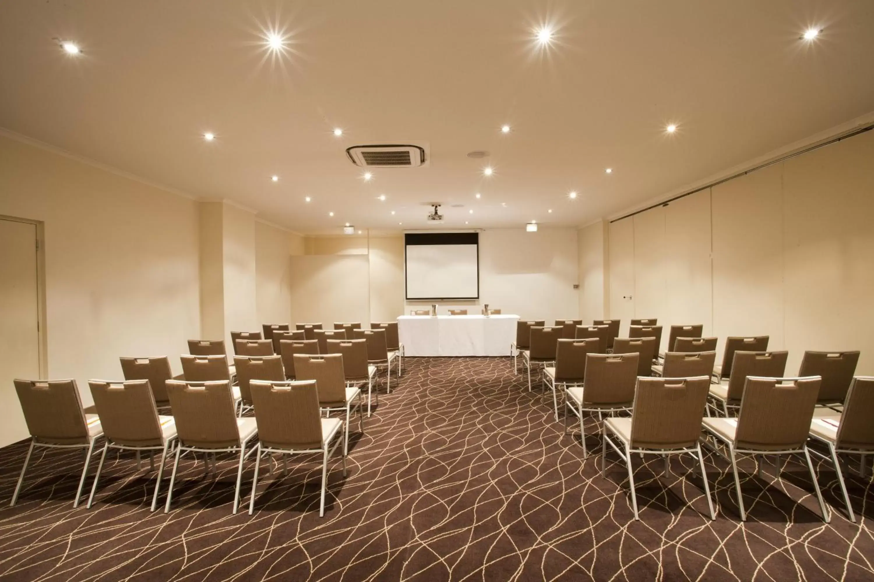 Banquet/Function facilities in Mercure Canberra