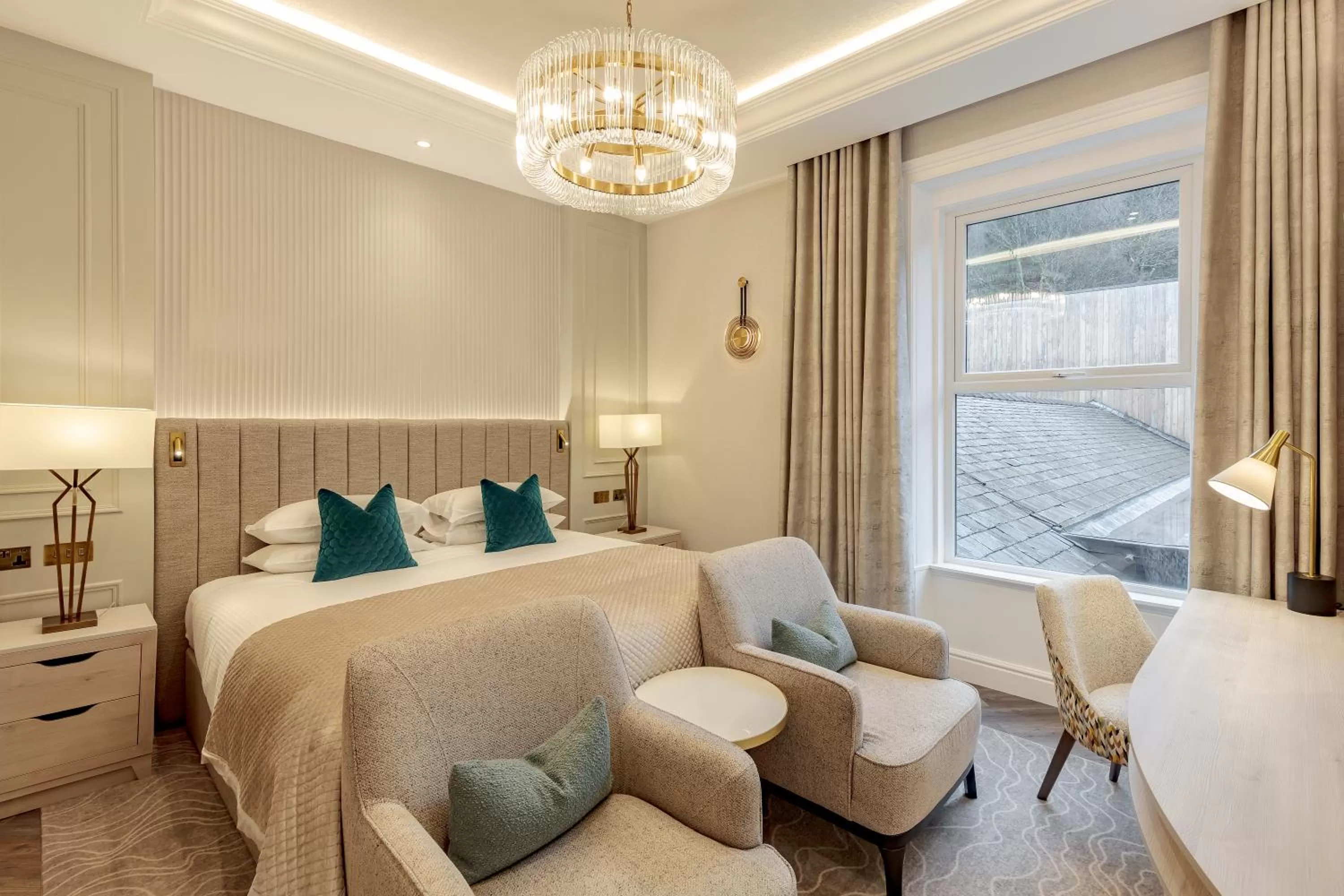 Bed in Lodore Falls Hotel & Spa