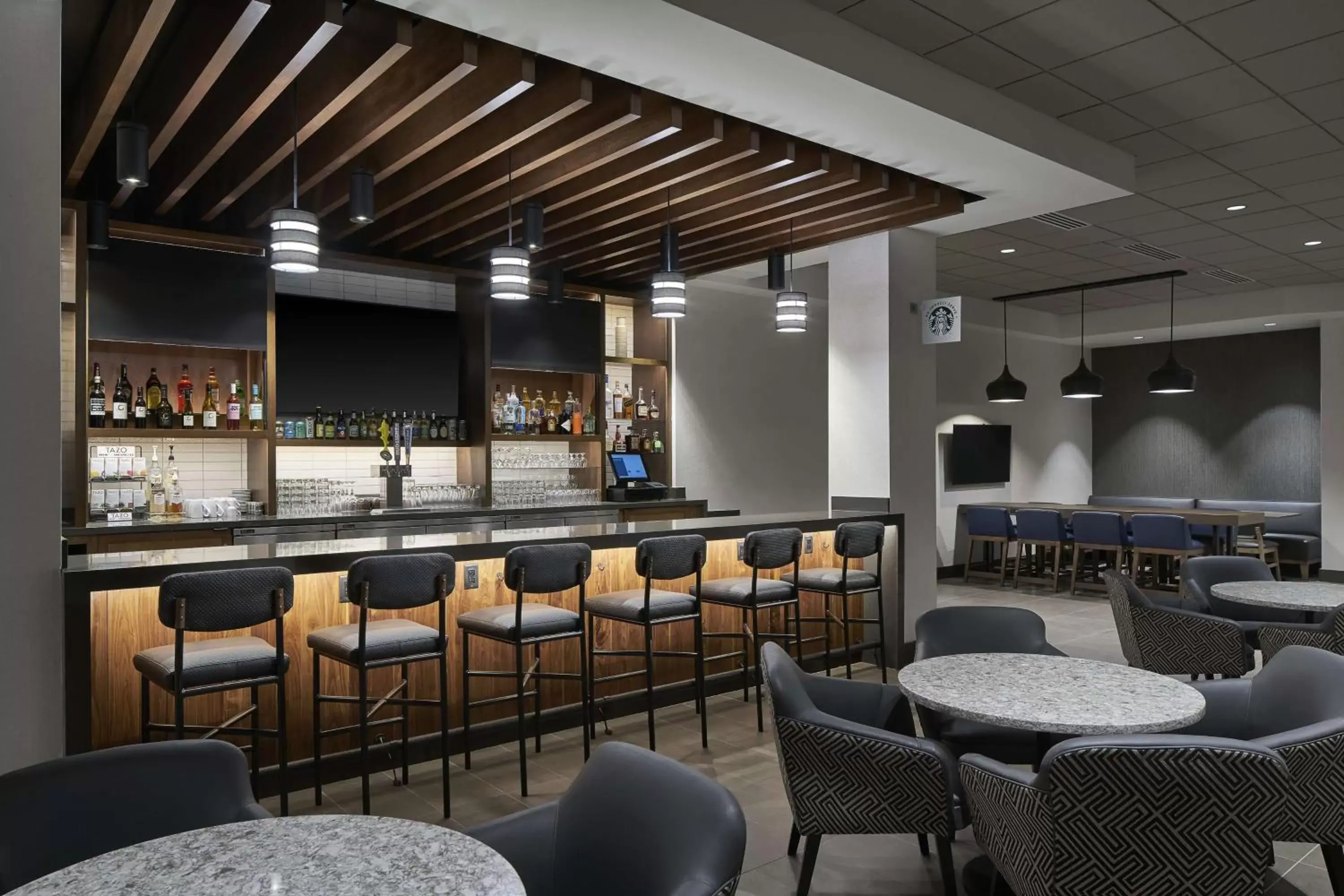 Lounge or bar, Lounge/Bar in Hyatt Place Wilmington Riverfront